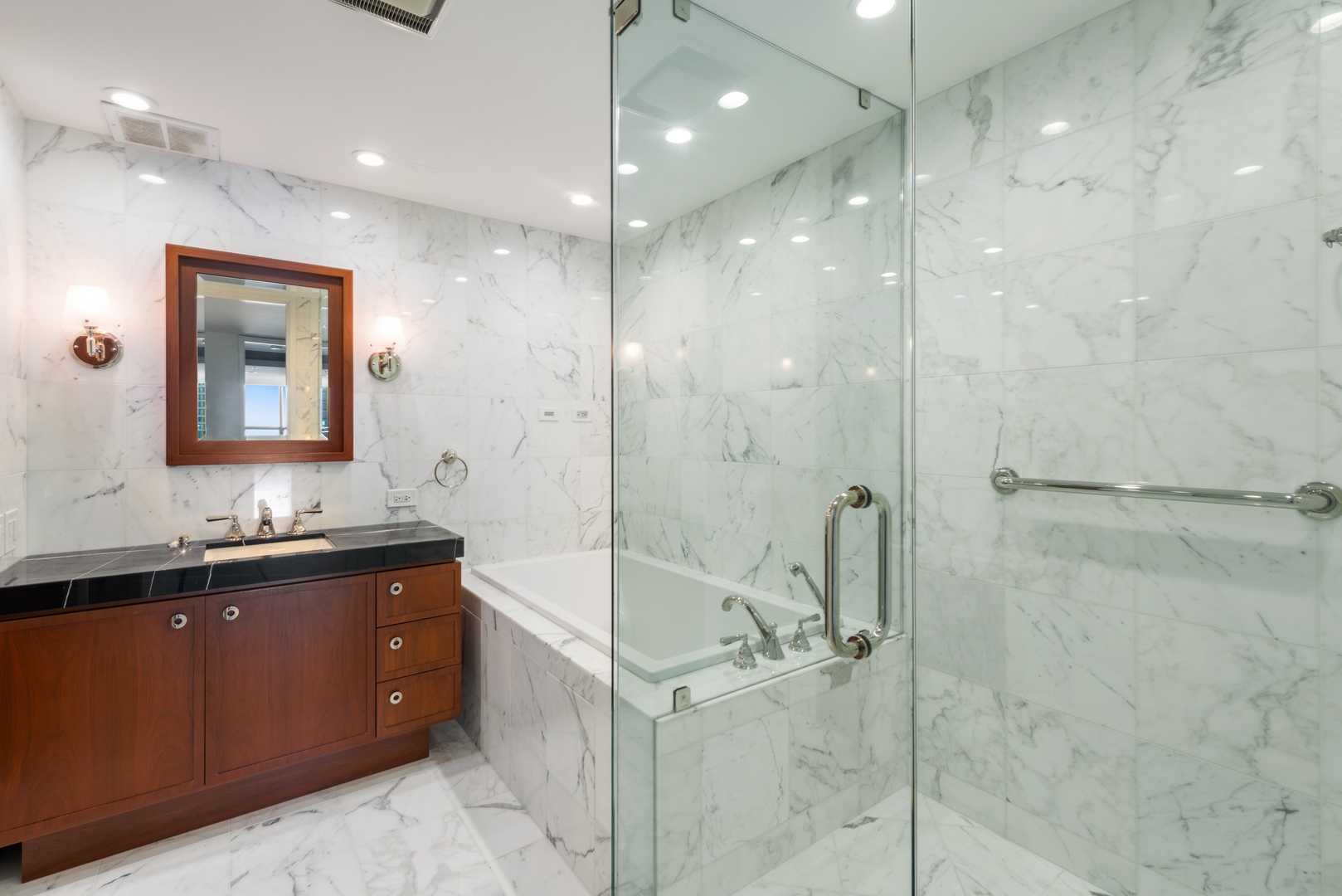 180 E Pearson Street Unit: 3707