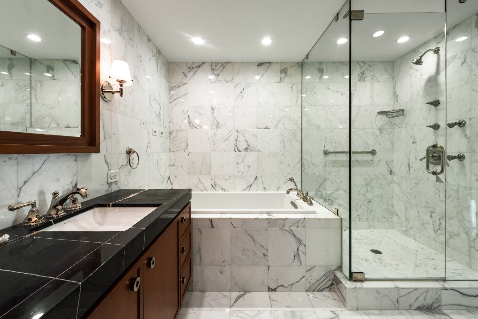 180 E Pearson Street Unit: 3707