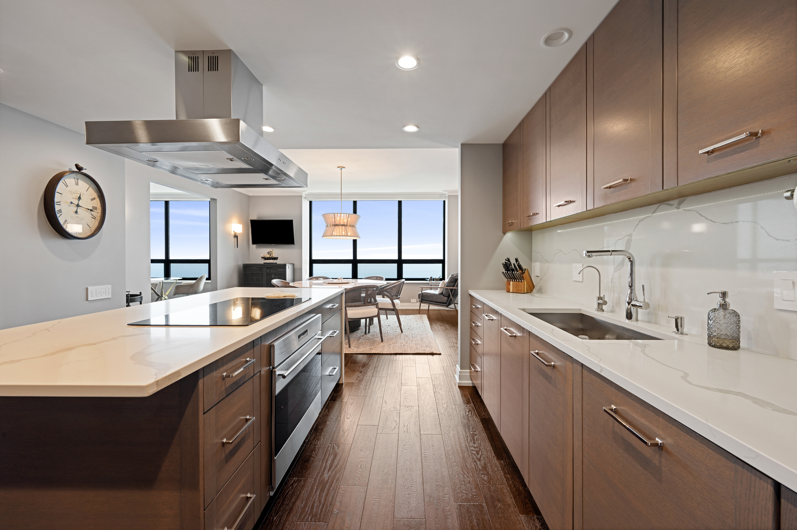 180 E Pearson Street Unit: 7203