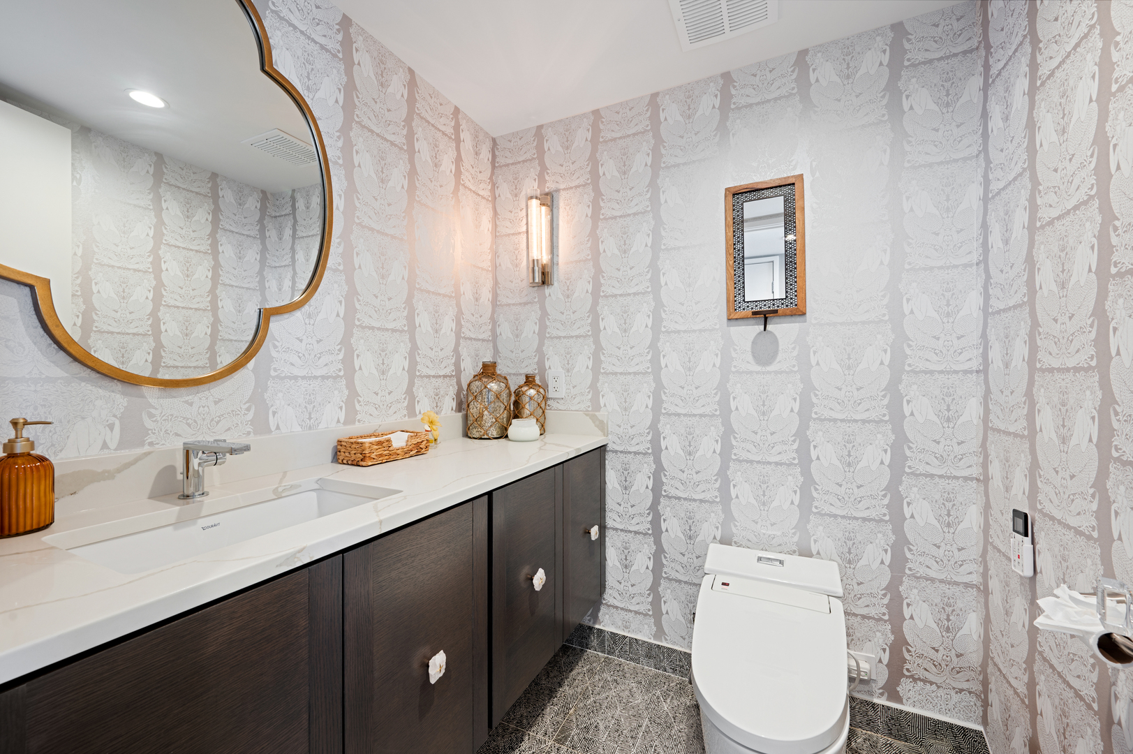 180 E Pearson Street Unit: 7203