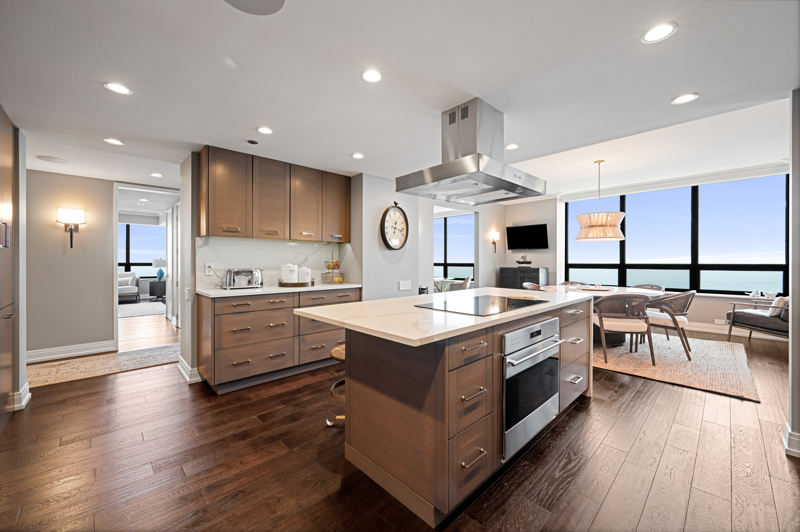 180 E Pearson Street Unit: 7203