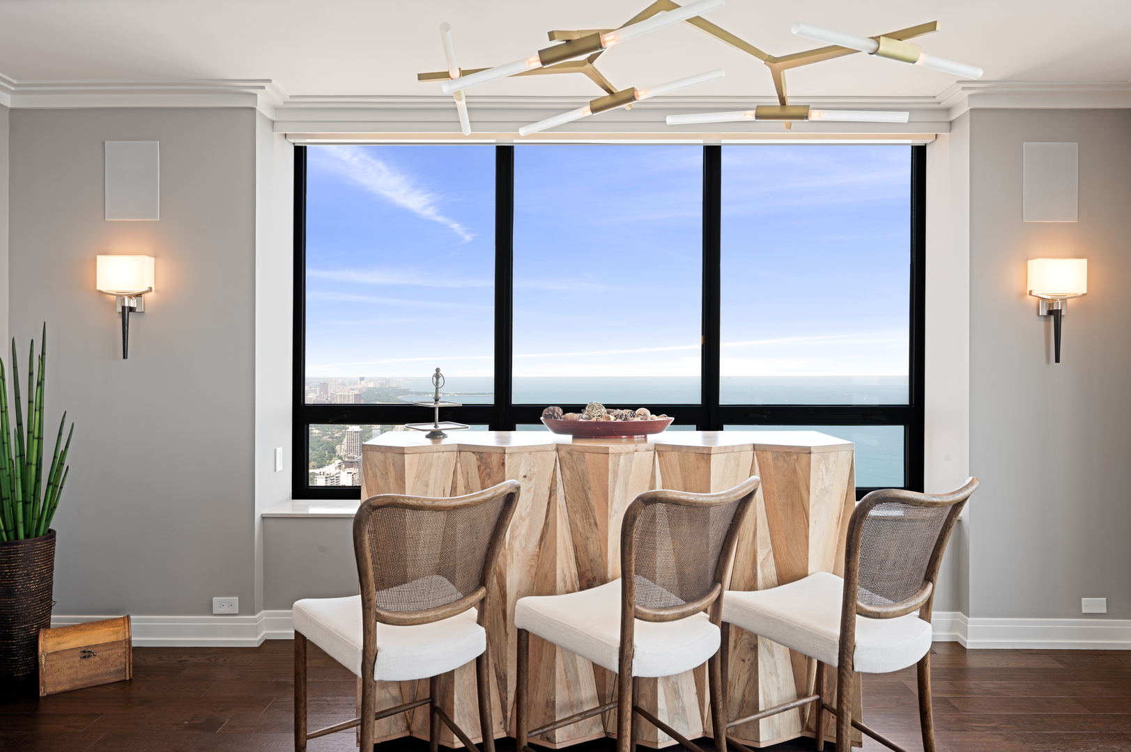 180 E Pearson Street Unit: 7203