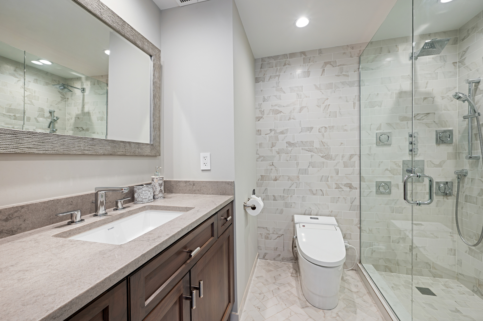 180 E Pearson Street Unit: 7203