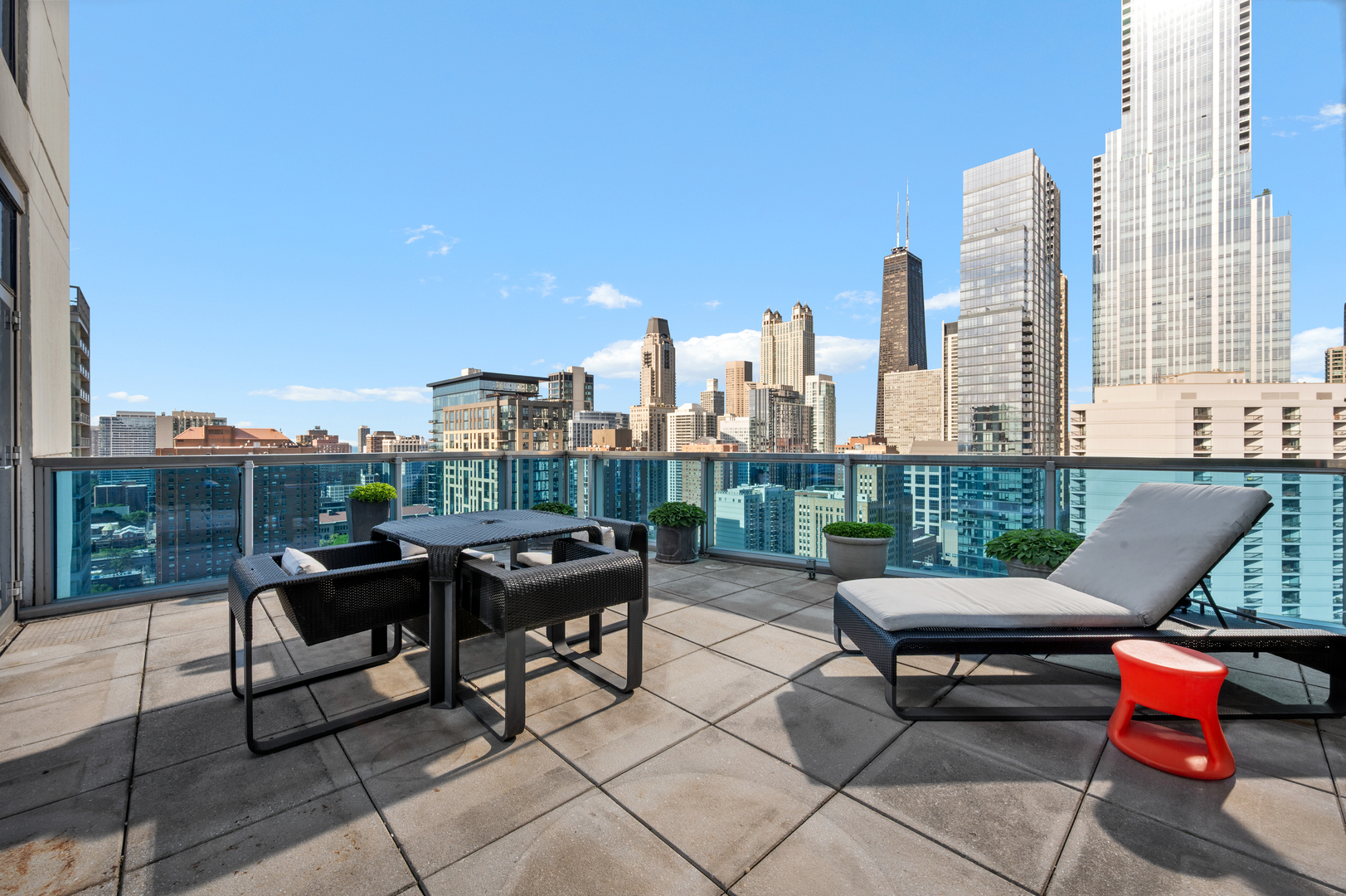 110 W Superior Street Unit: 2603