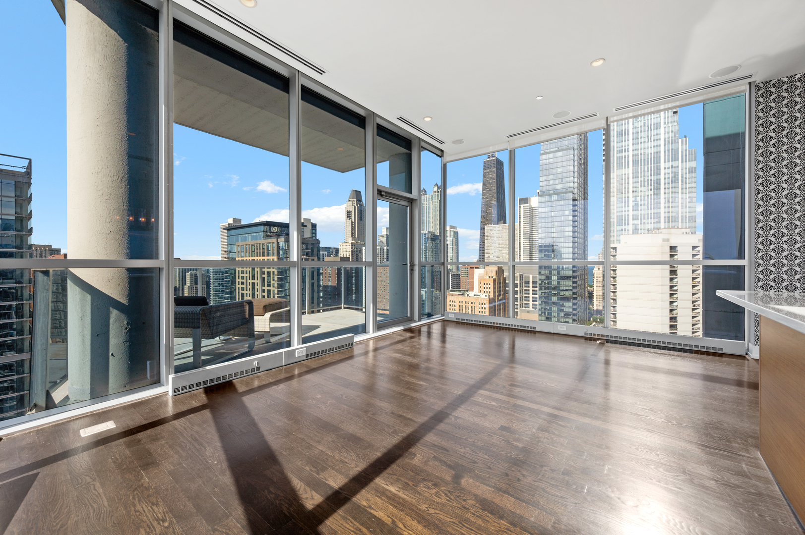 110 W Superior Street Unit: 2603