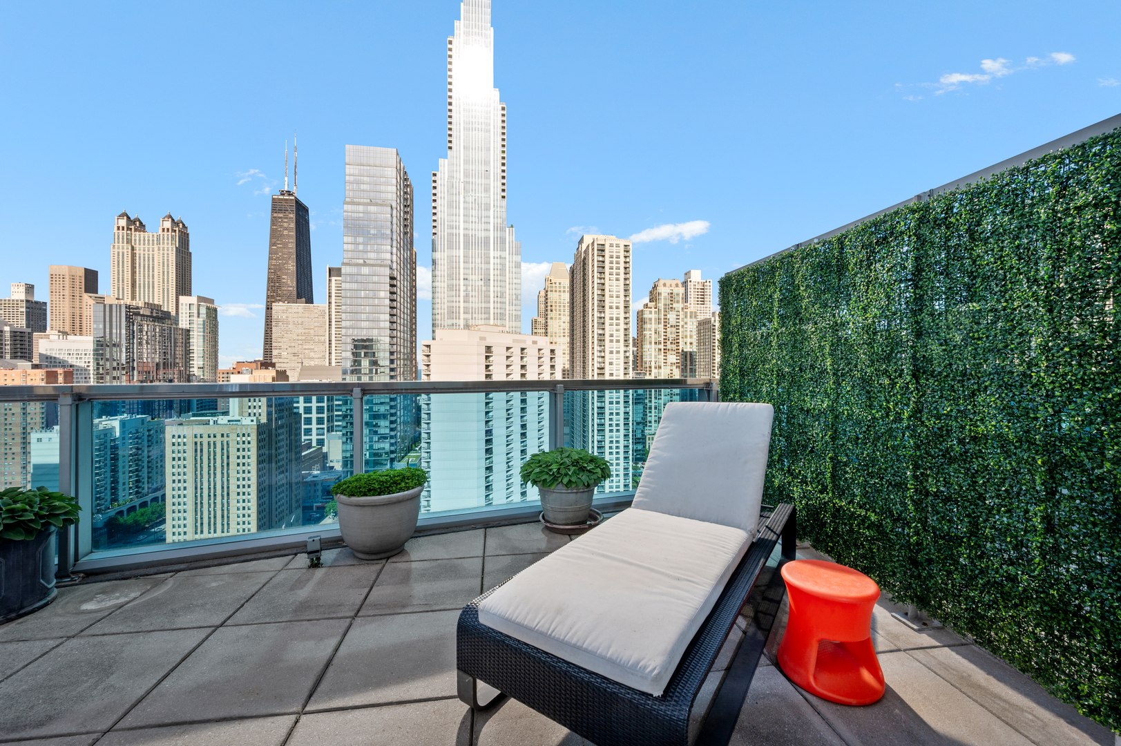 110 W Superior Street Unit: 2603