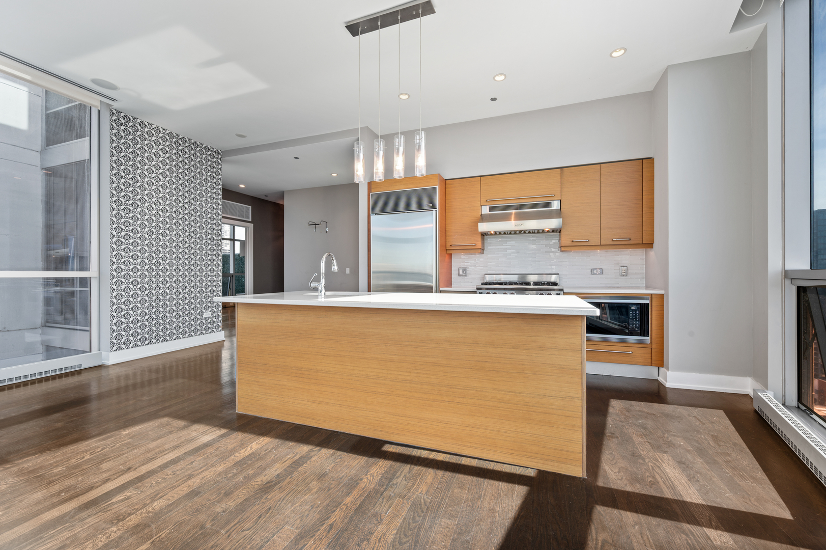 110 W Superior Street Unit: 2603