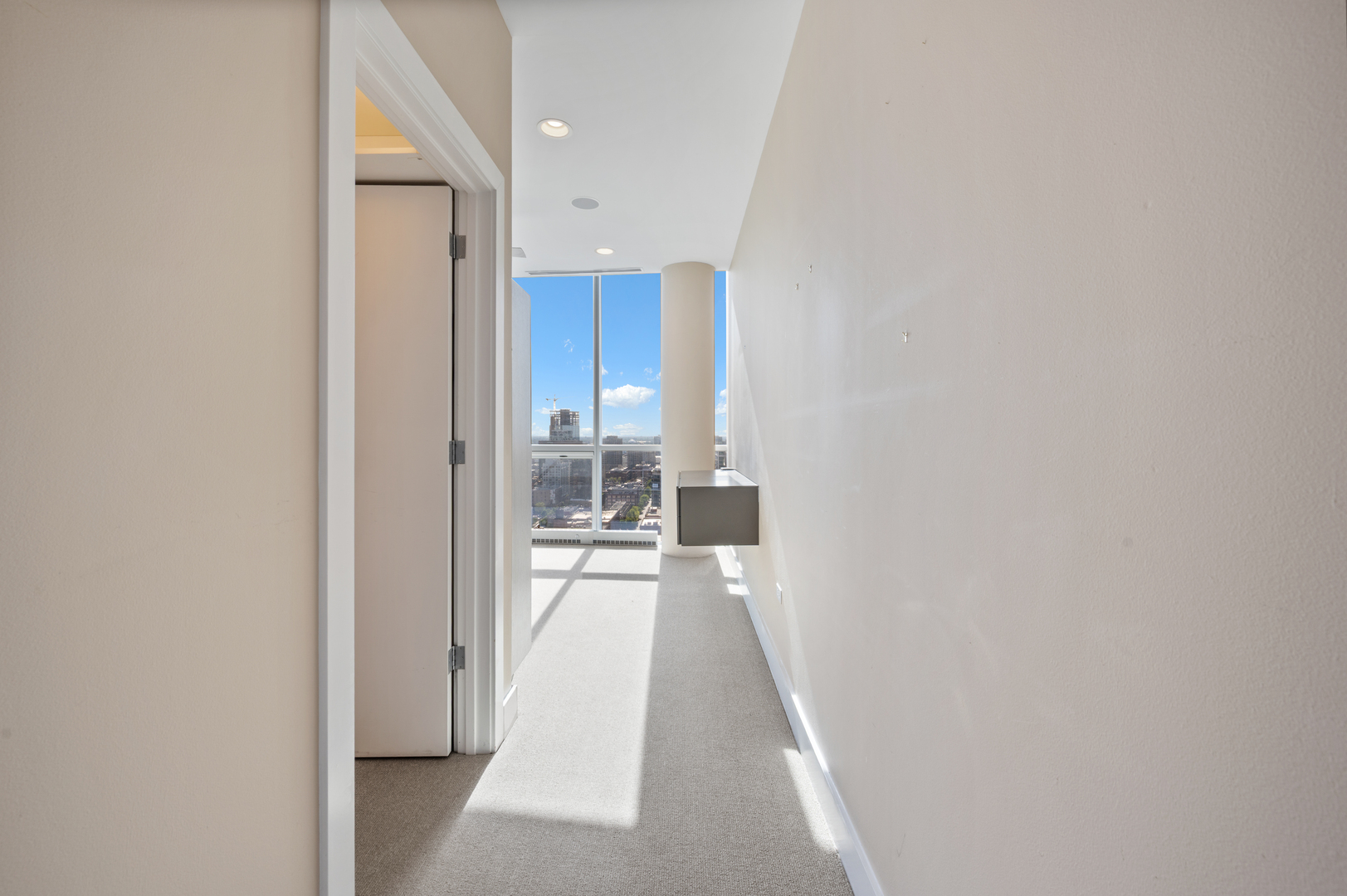 110 W Superior Street Unit: 2603
