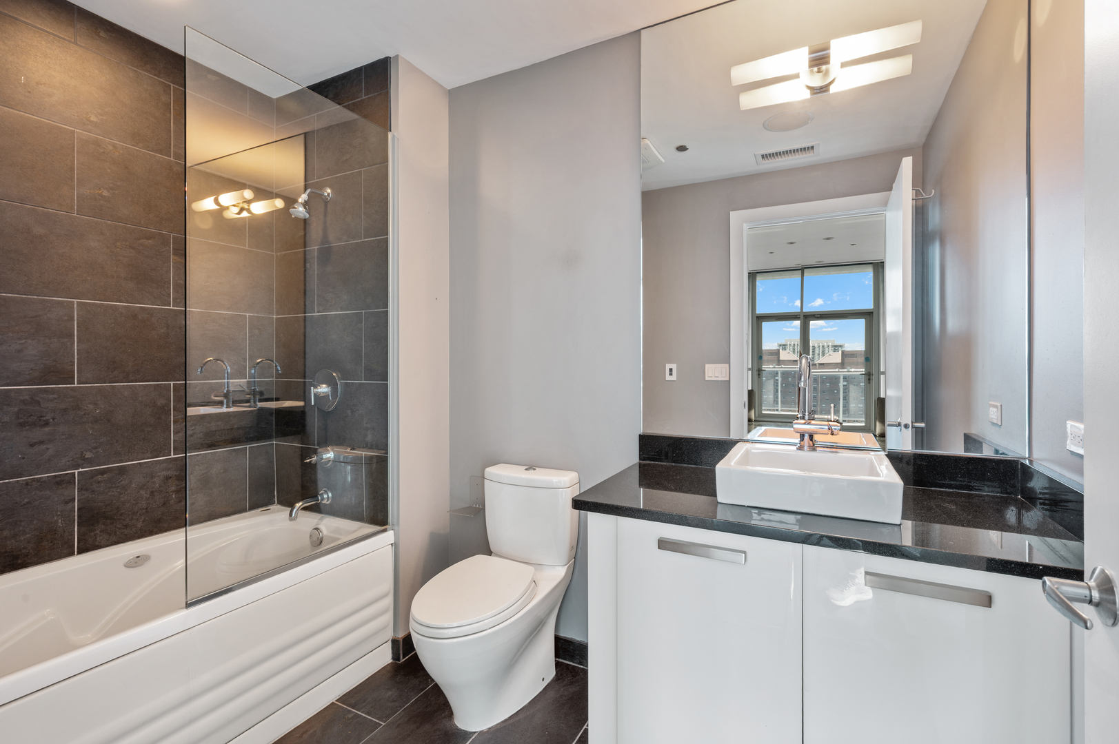 110 W Superior Street Unit: 2603