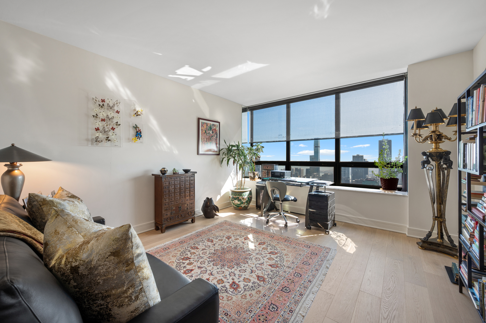 180 E PEARSON Street Unit: 6907