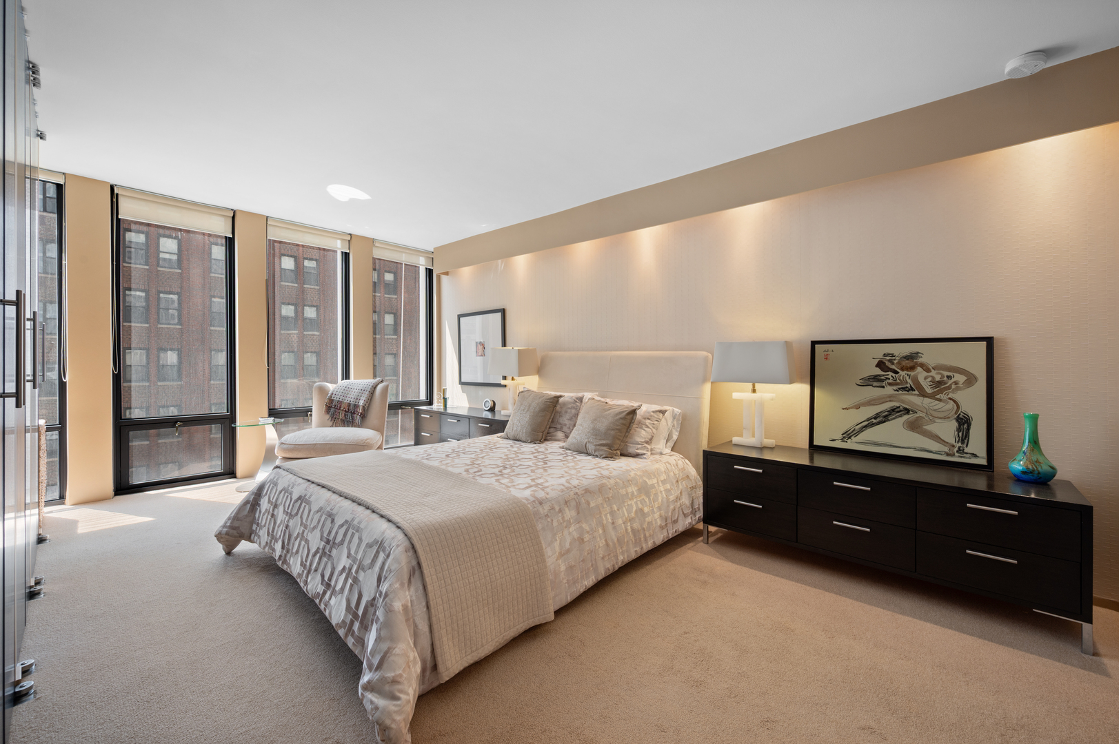 200 E Delaware Place Unit: 7D