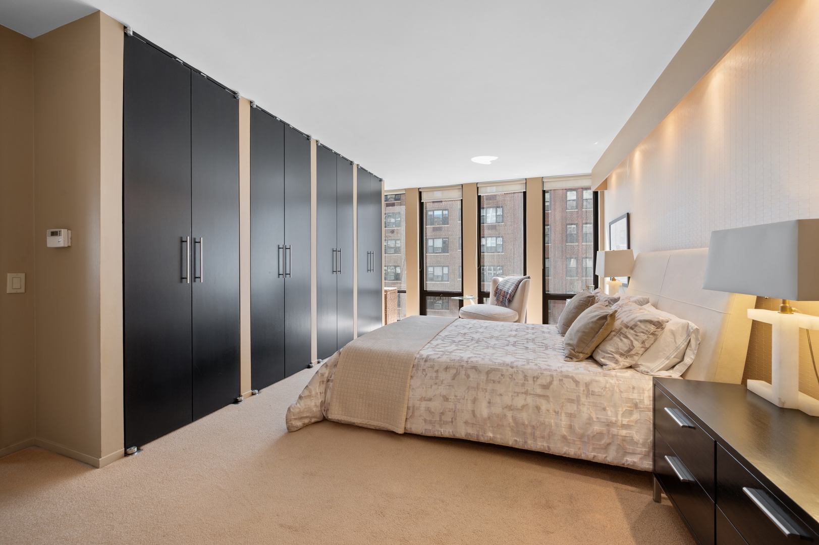 200 E Delaware Place Unit: 7D