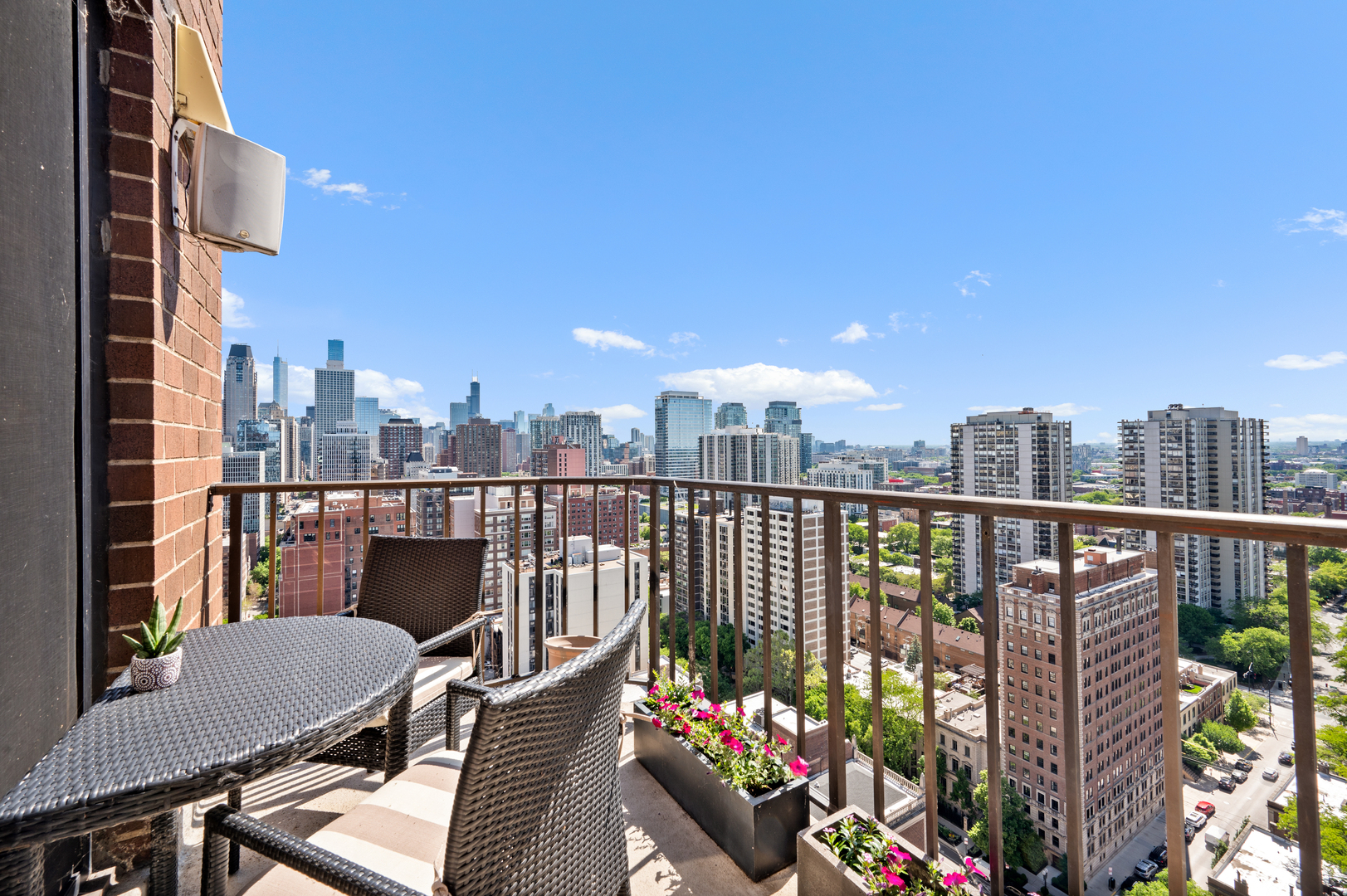 1410 N State Parkway Unit: 27B
