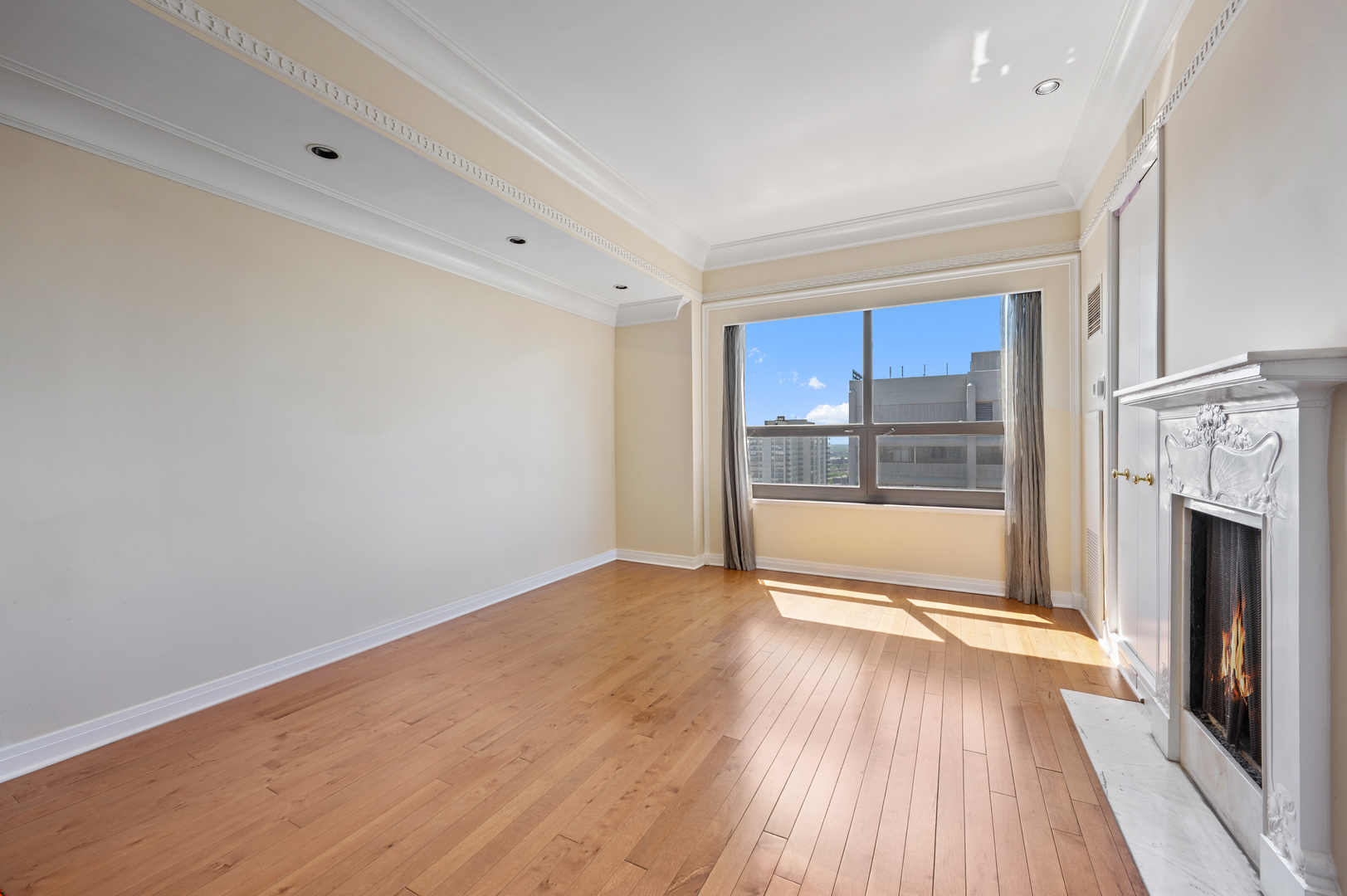 1410 N State Parkway Unit: 27B