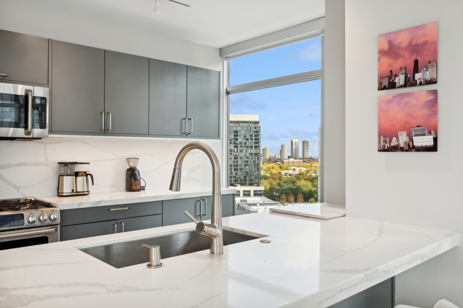 510 W Erie Street Unit: 1201