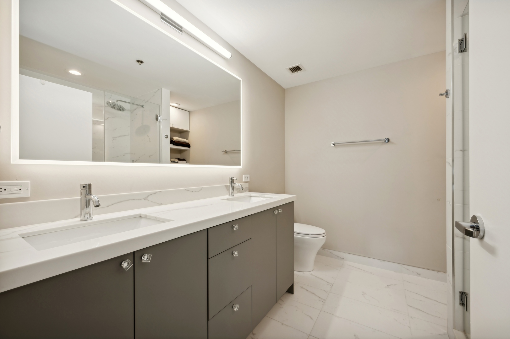 510 W Erie Street Unit: 1201
