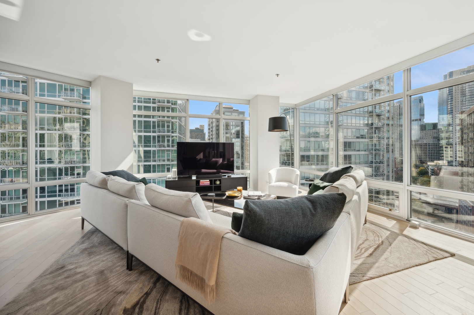 510 W Erie Street Unit: 1201