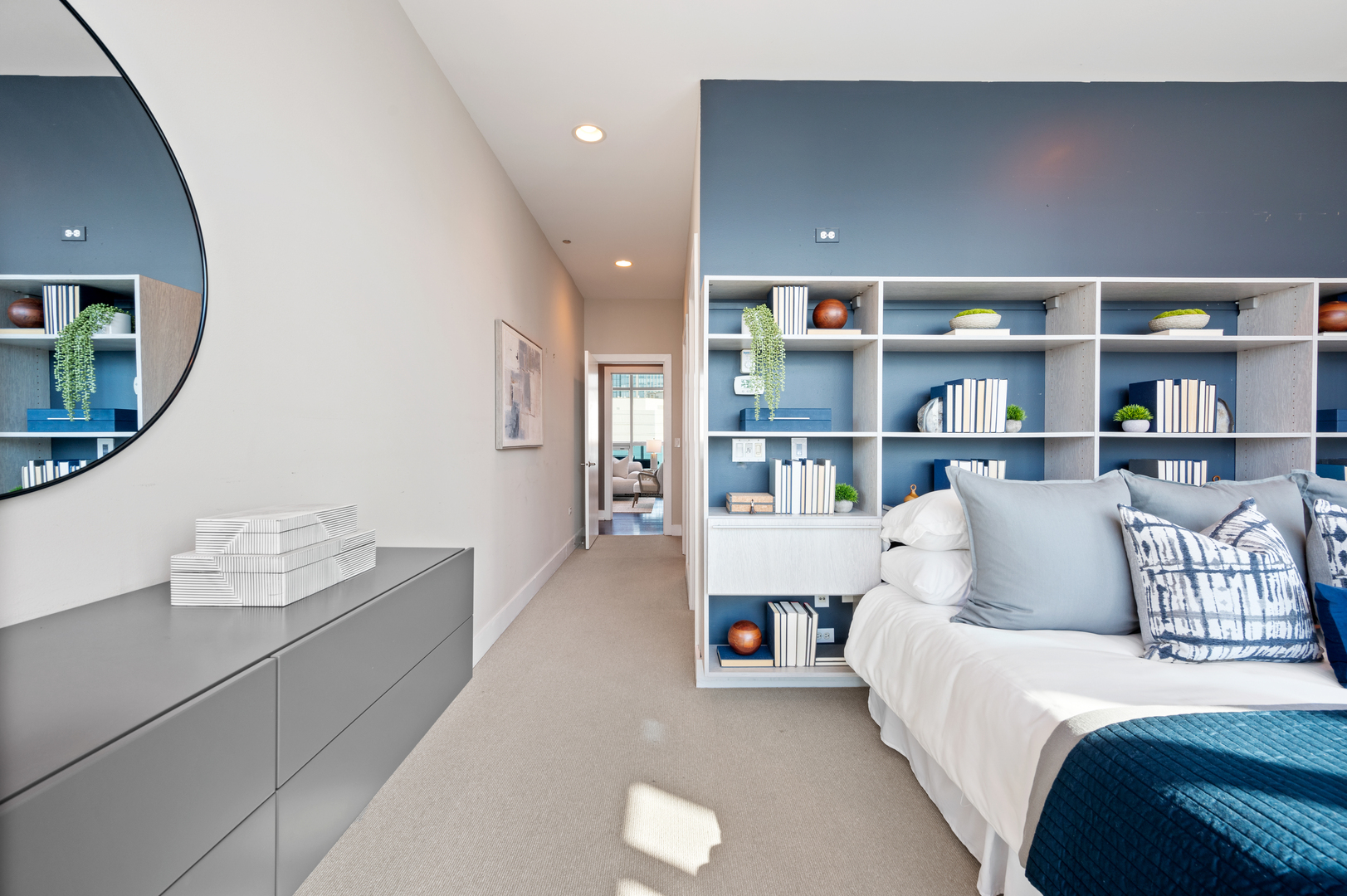 110 W Superior Street Unit: 2603