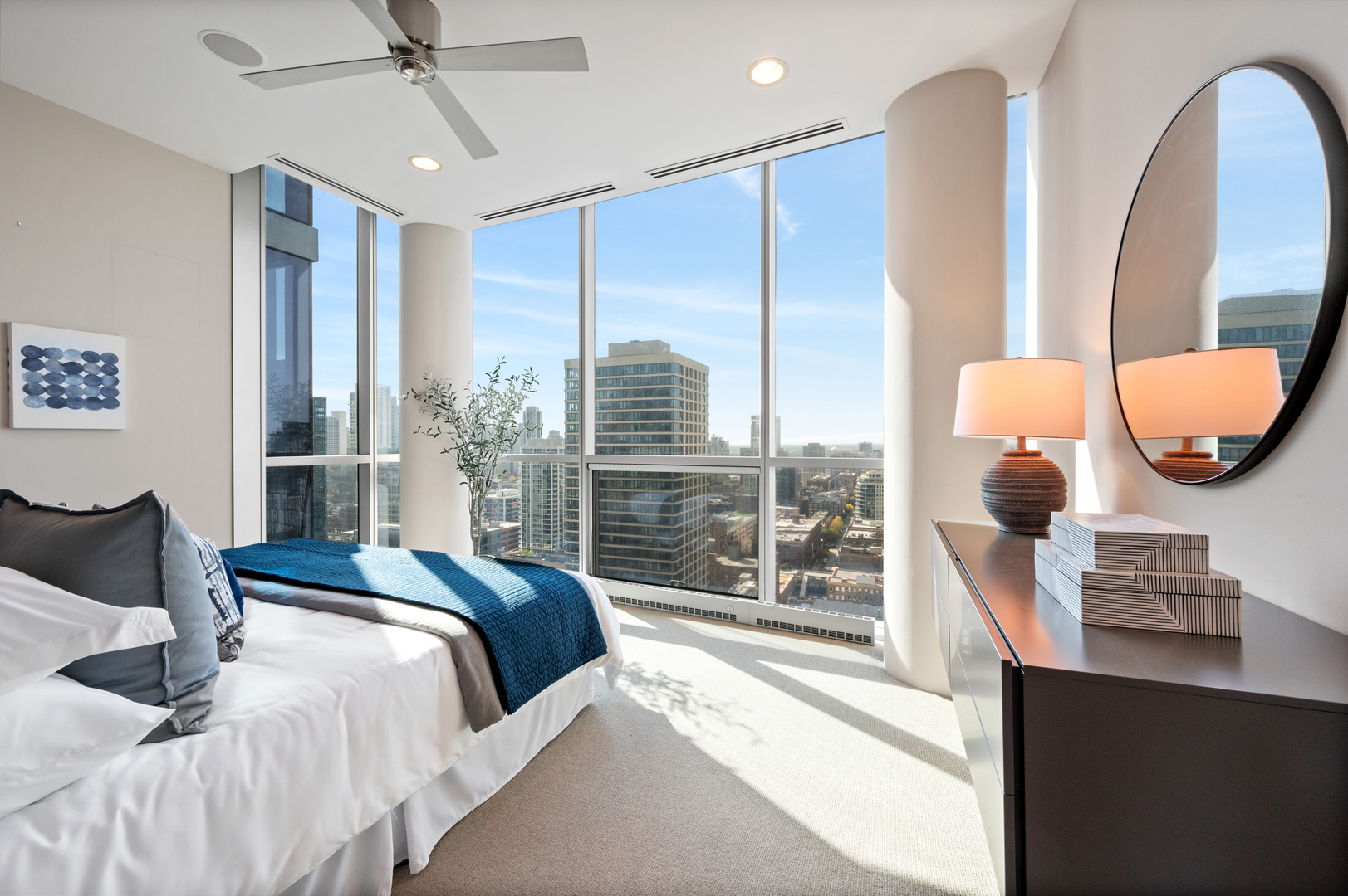 110 W Superior Street Unit: 2603