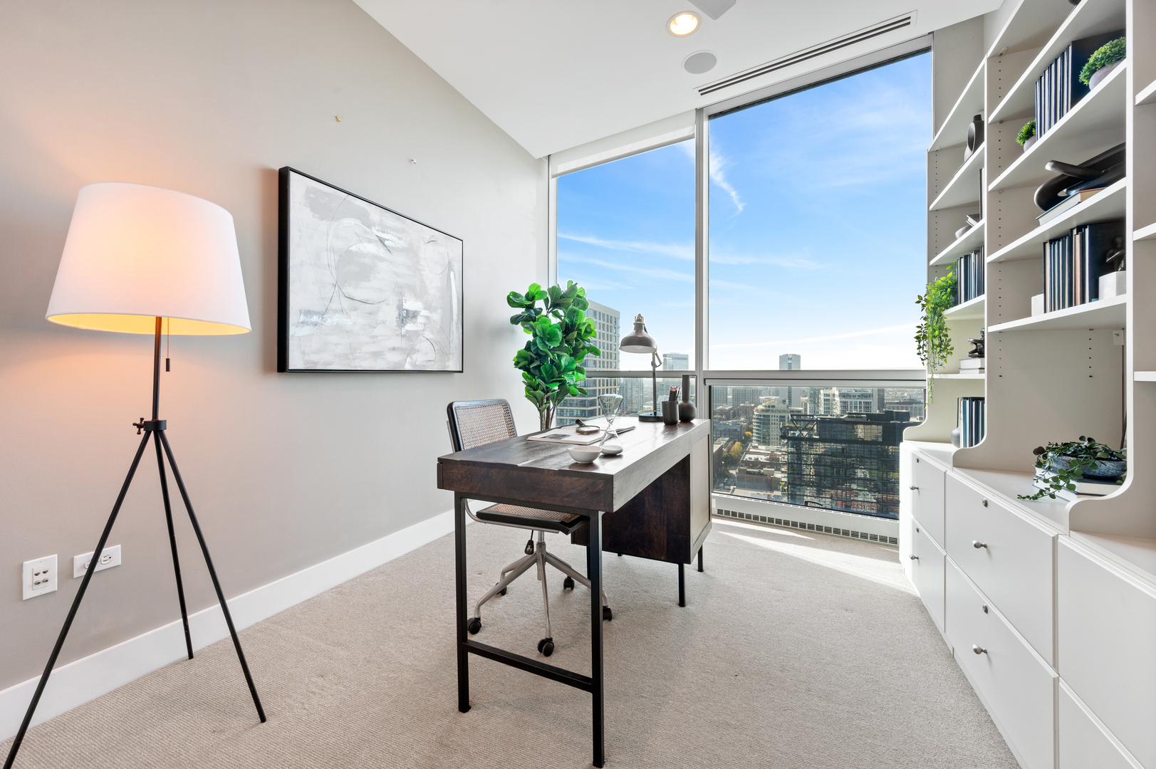 110 W Superior Street Unit: 2603