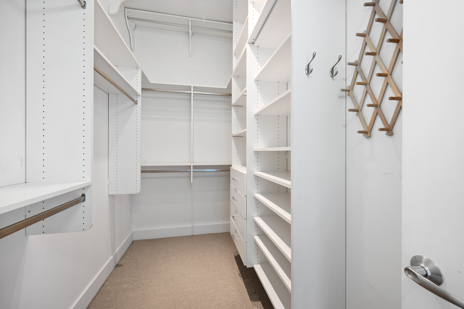 110 W Superior Street Unit: 2603
