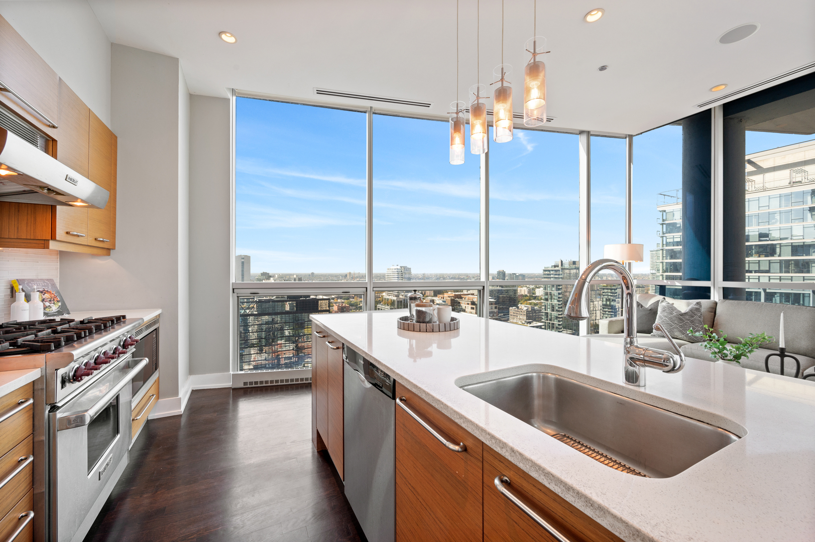 110 W Superior Street Unit: 2603