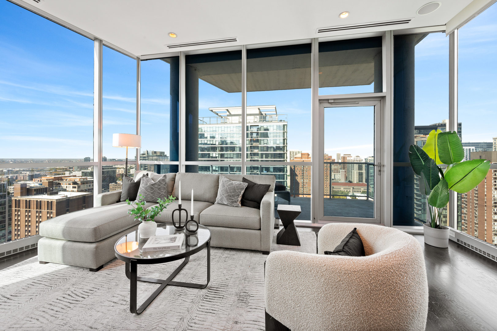 110 W Superior Street Unit: 2603