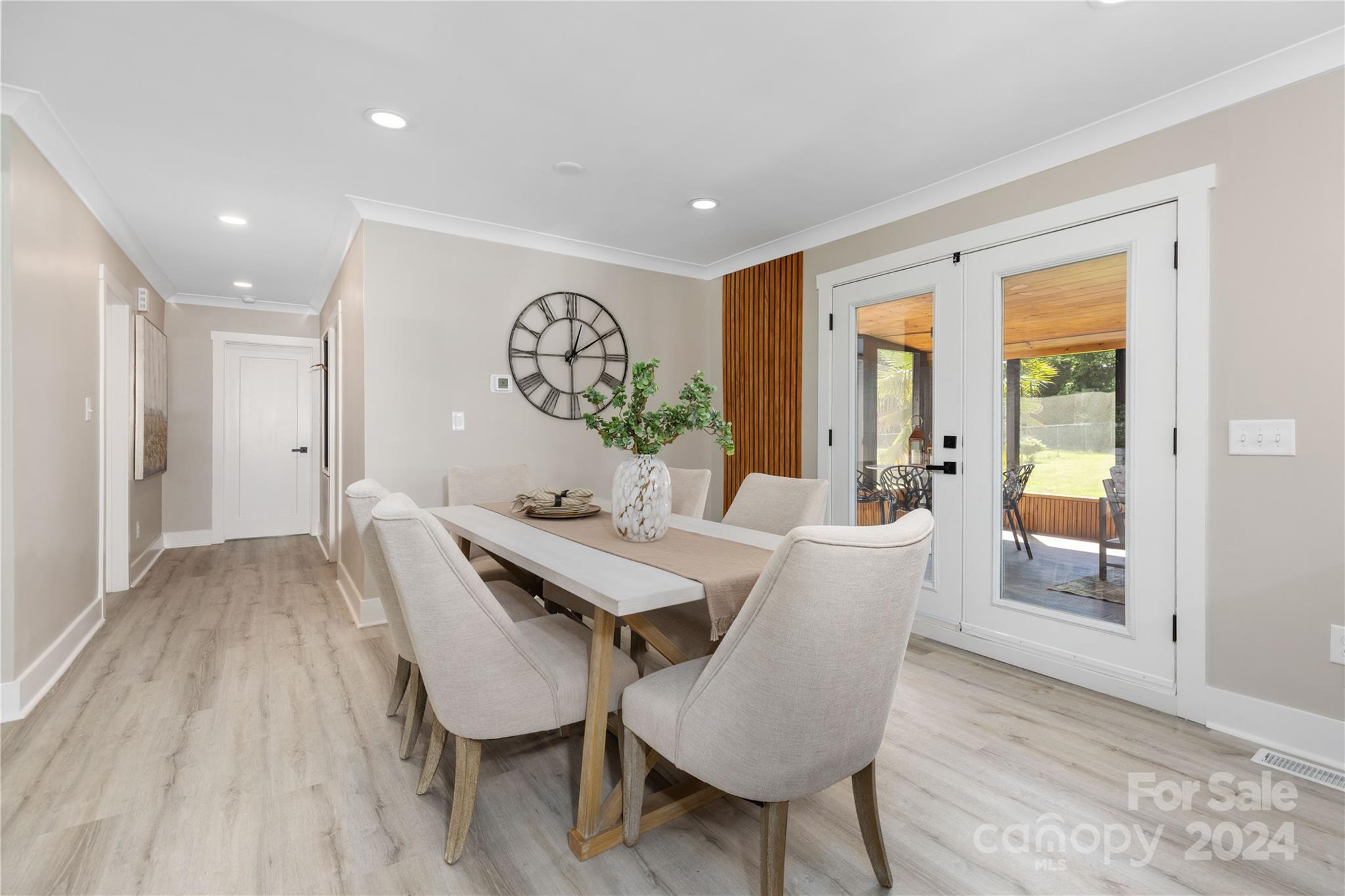 19627 Smith Circle