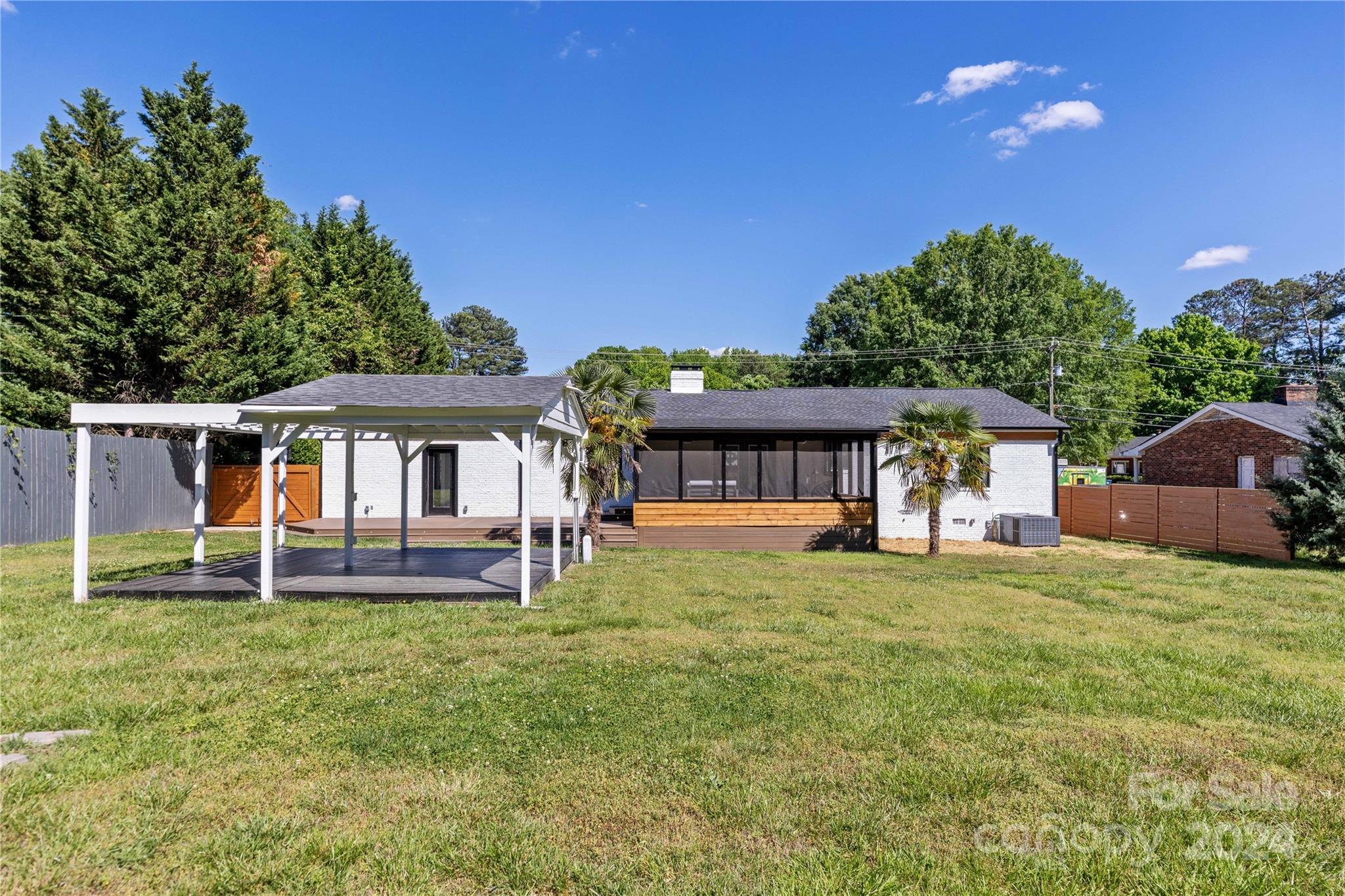 19627 Smith Circle