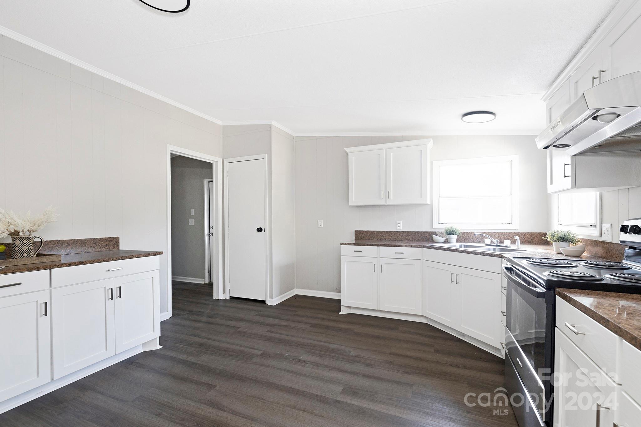 5005 Tary Court