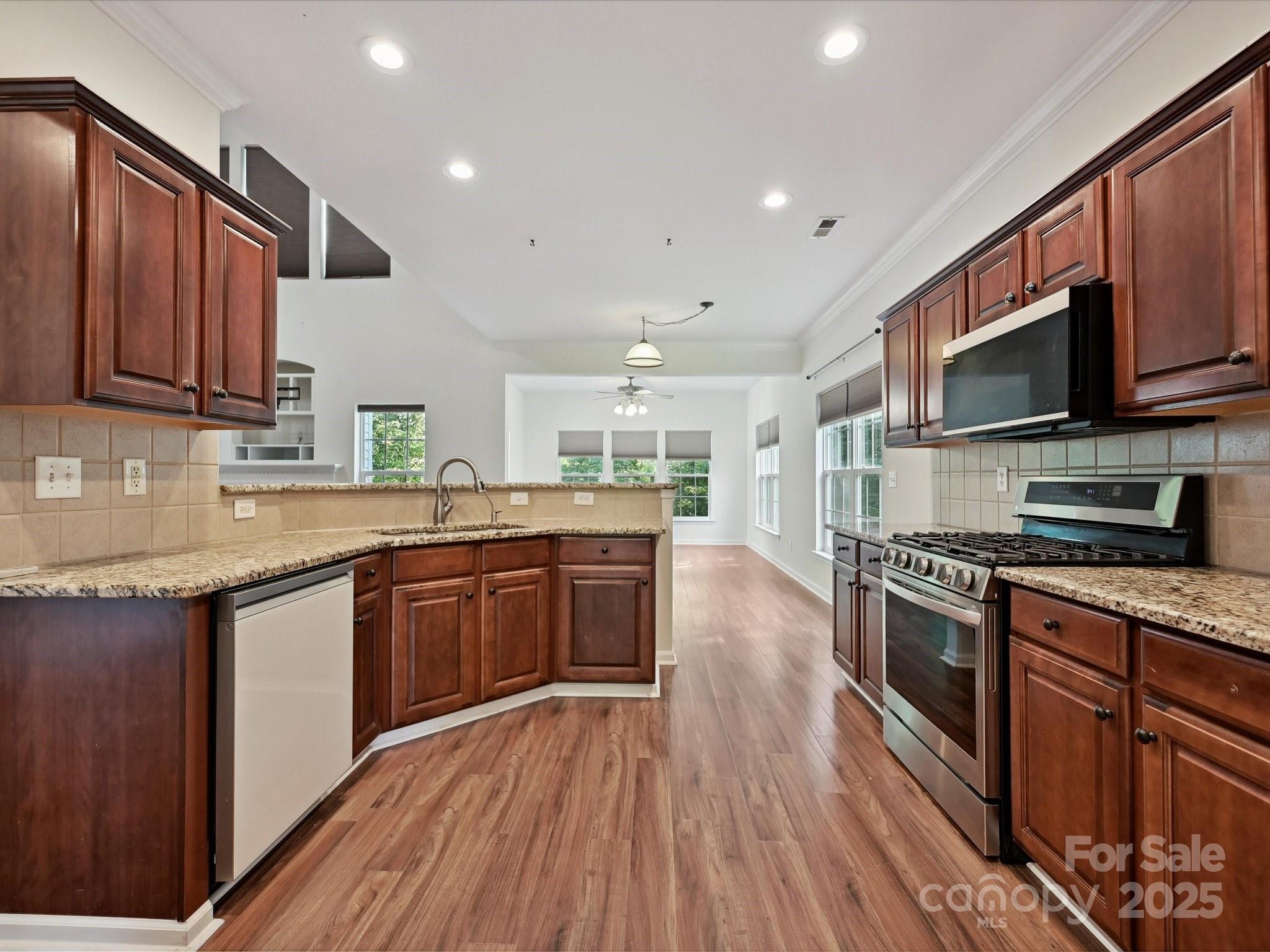 7309 Rock Hampton Court