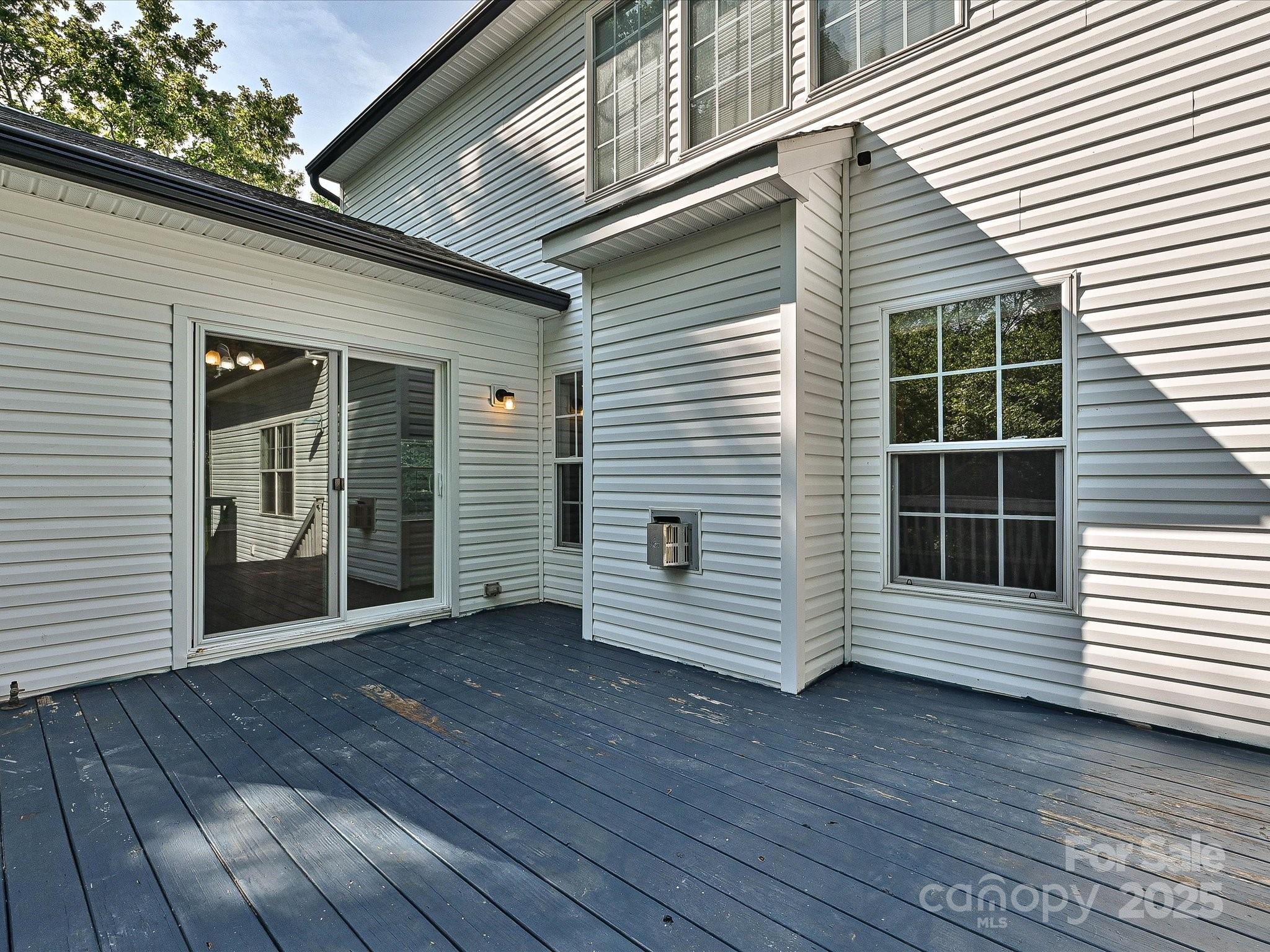 7309 Rock Hampton Court