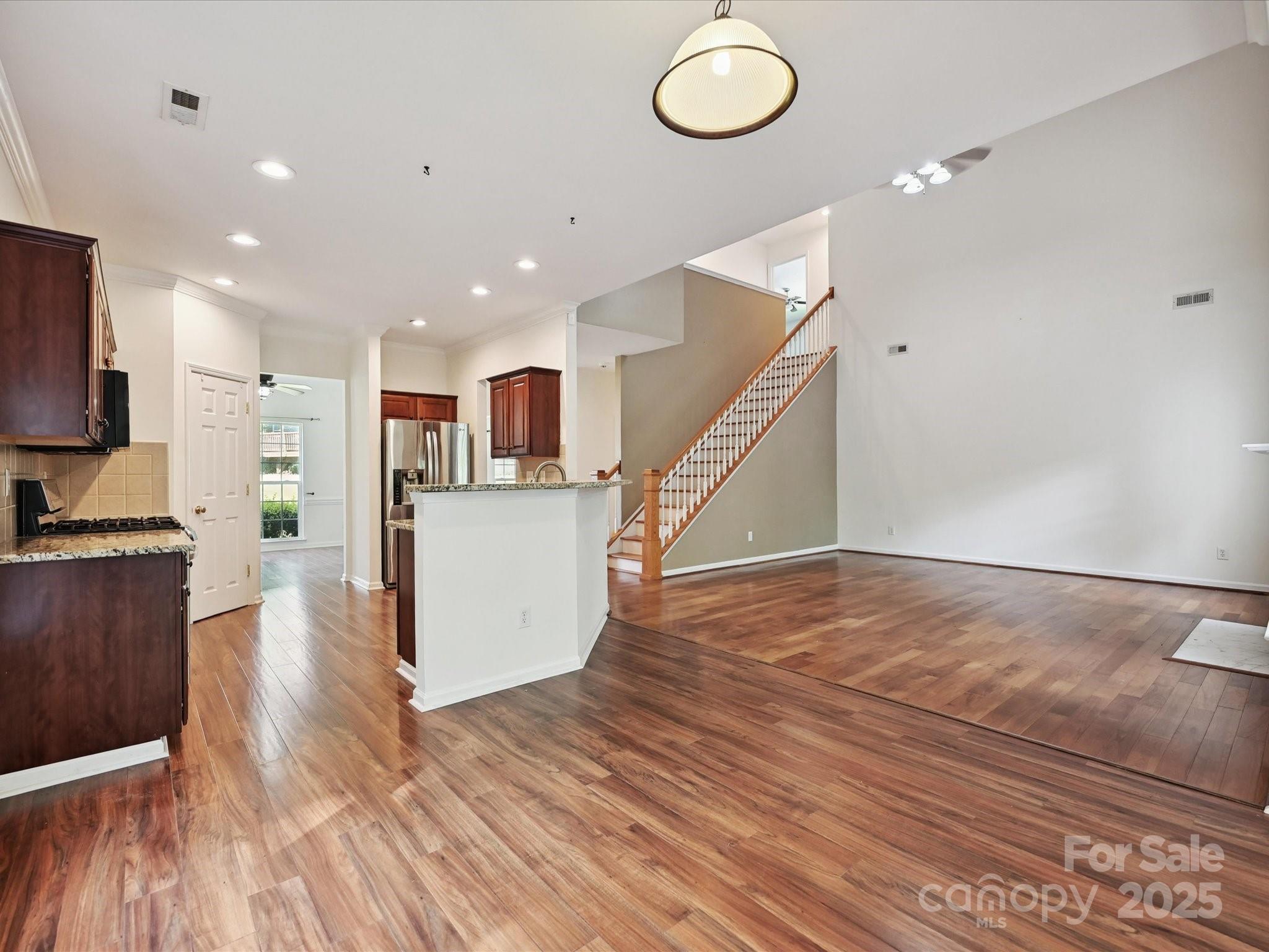 7309 Rock Hampton Court