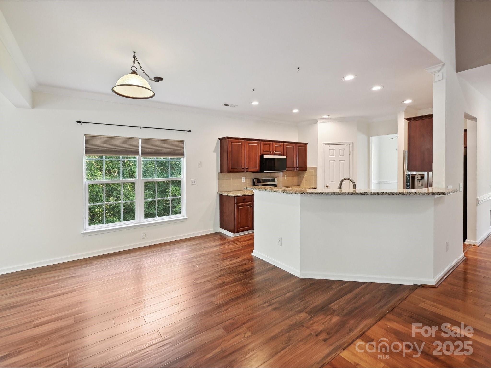 7309 Rock Hampton Court