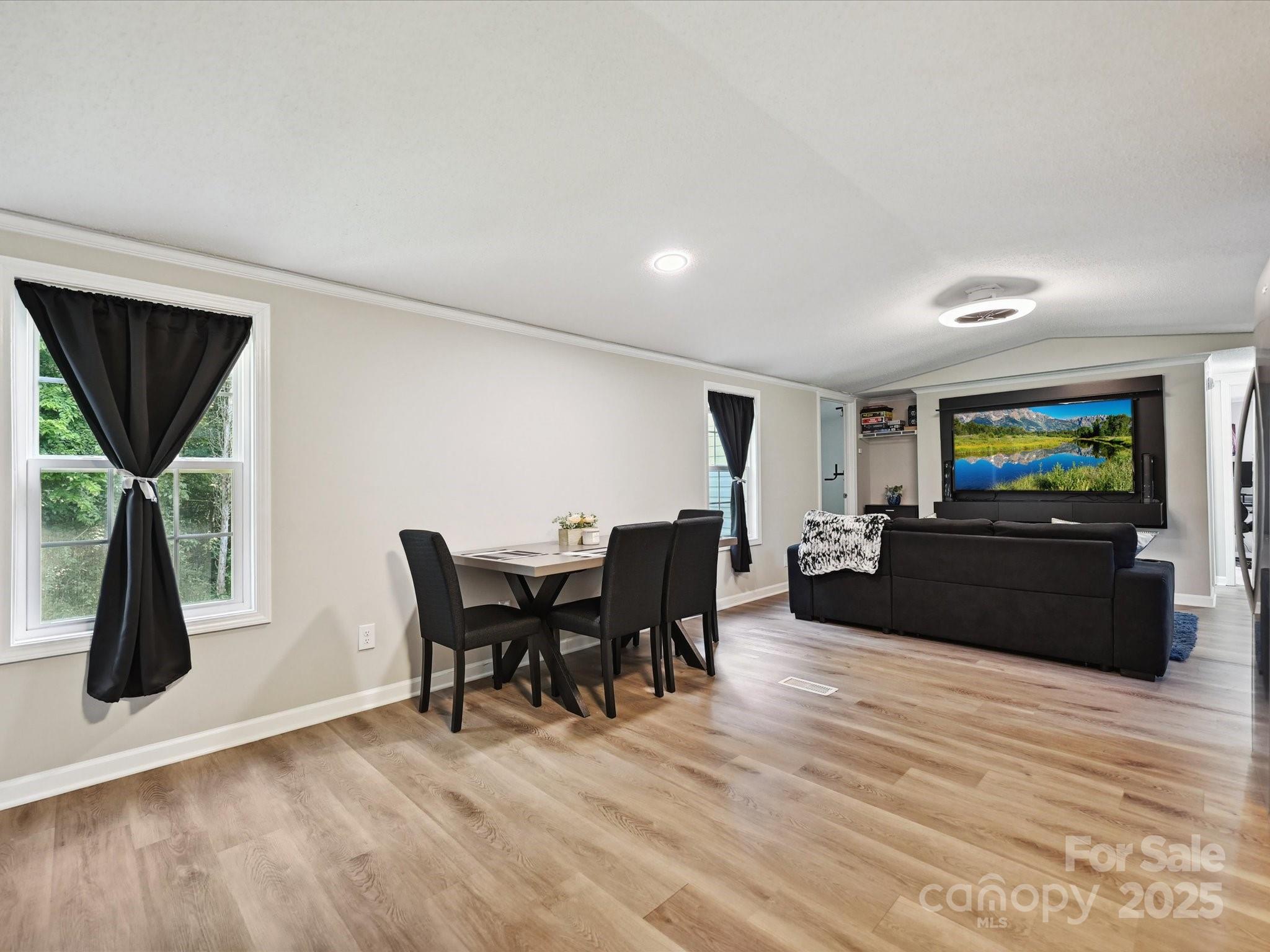 1140 Randall Court