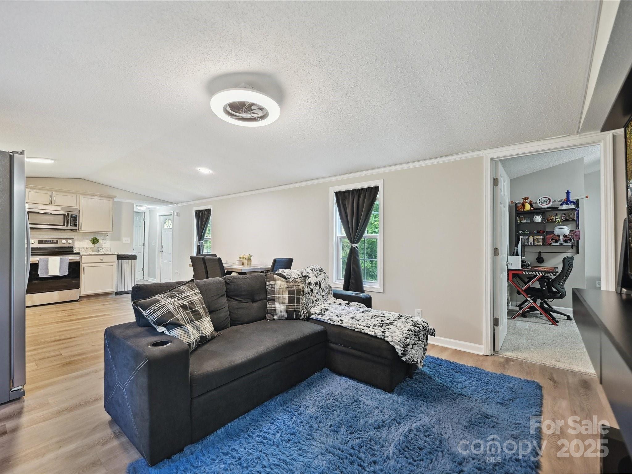 1140 Randall Court