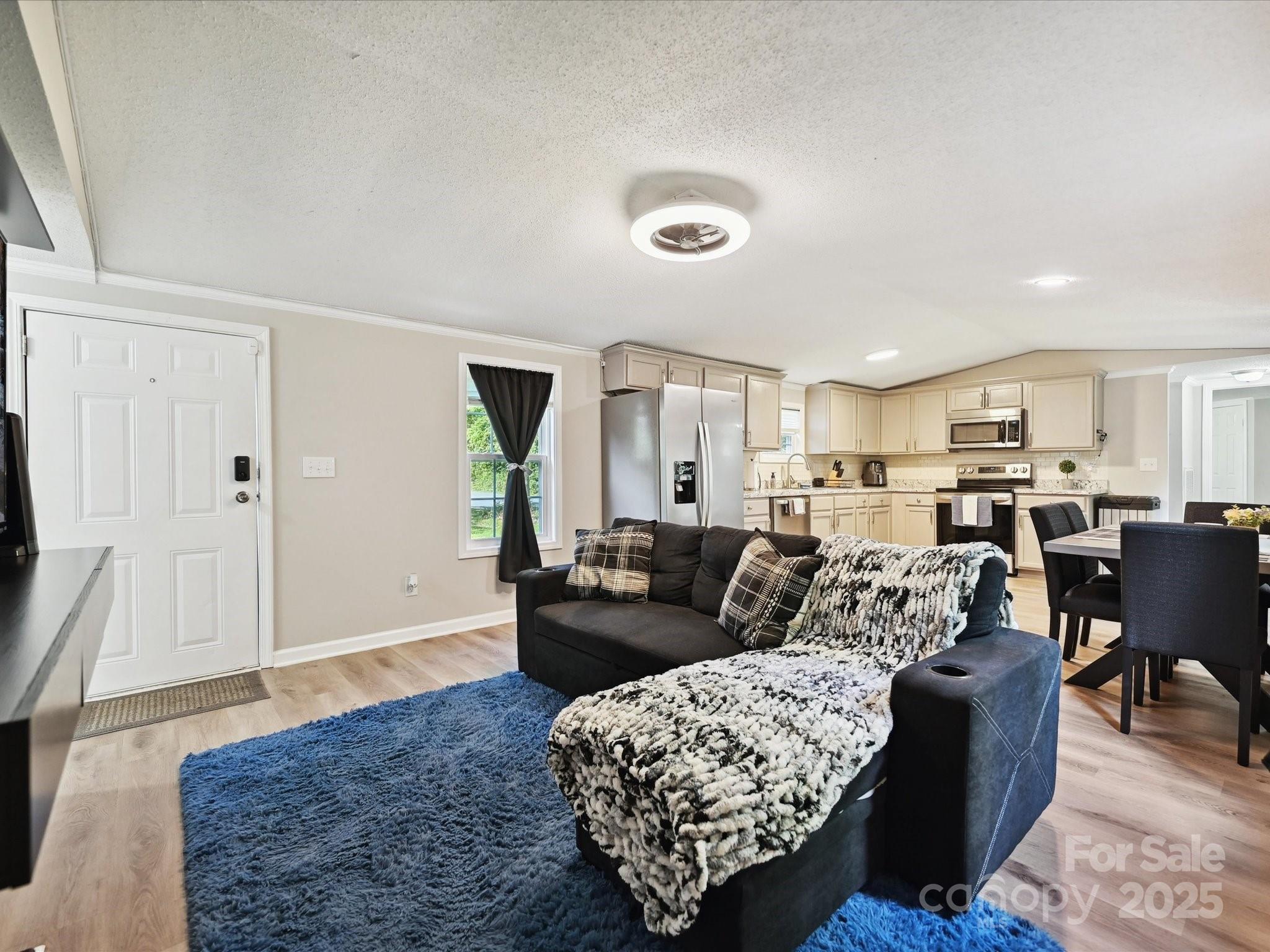 1140 Randall Court