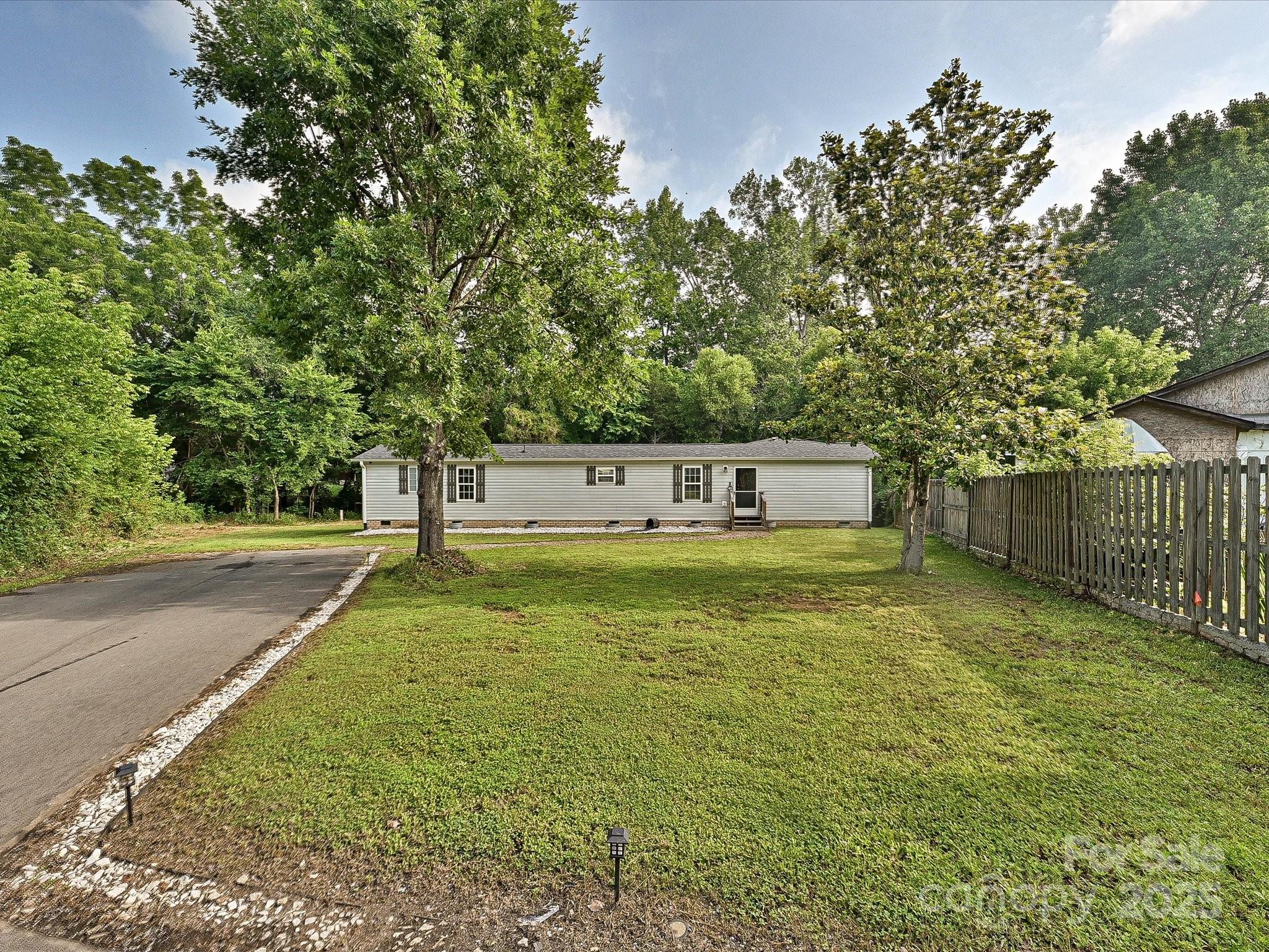 1140 Randall Court