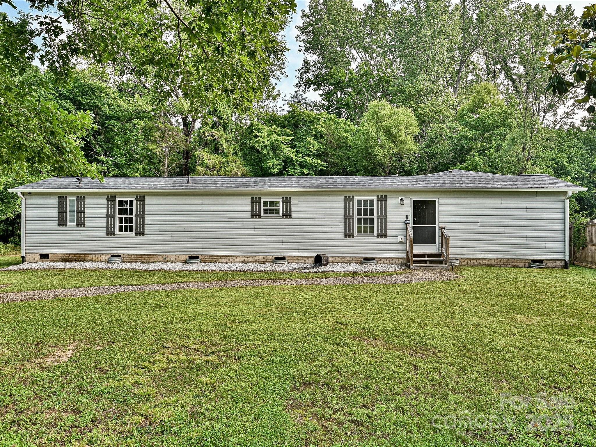 1140 Randall Court