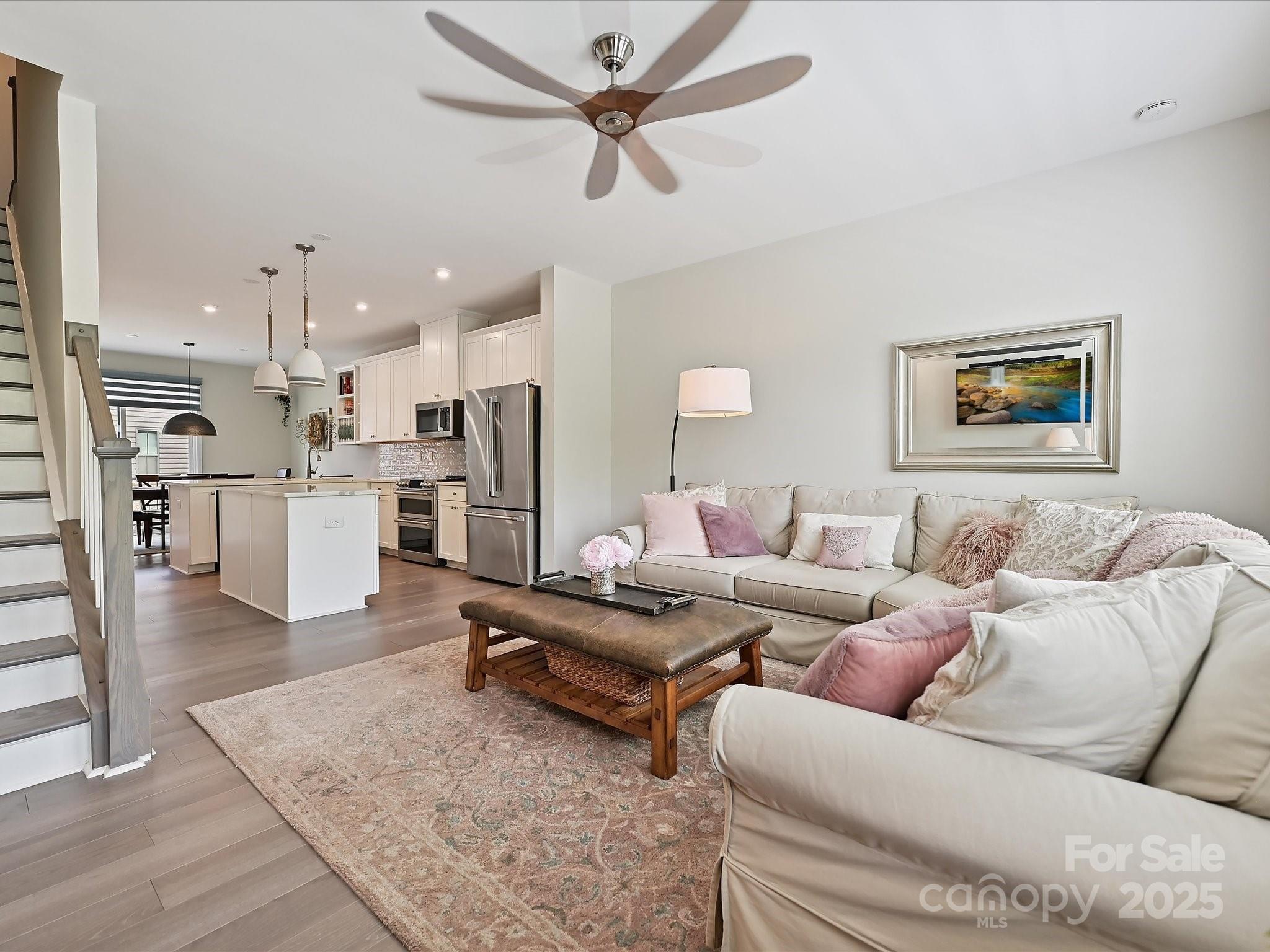 824 Broad River Lane