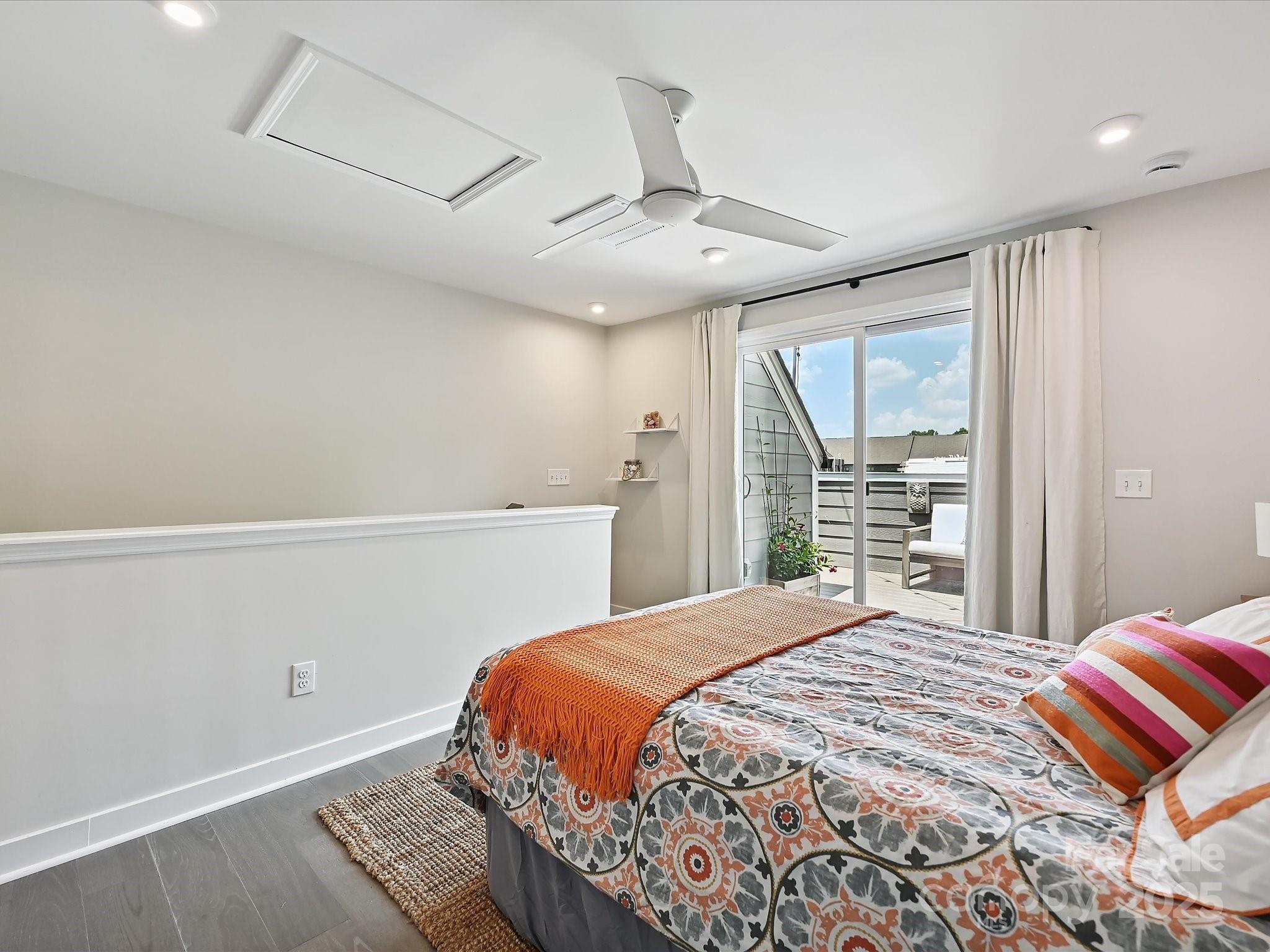 824 Broad River Lane