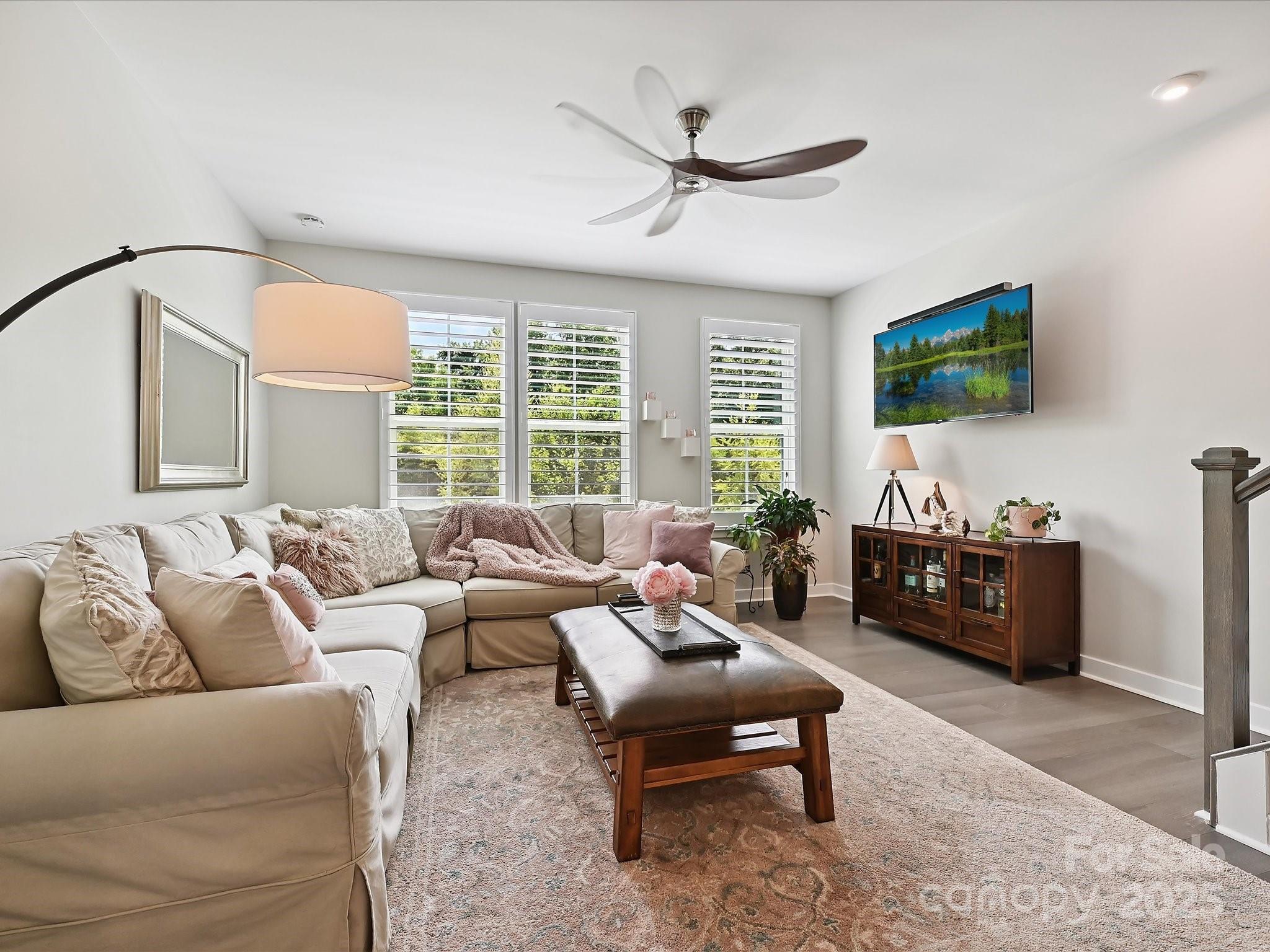 824 Broad River Lane