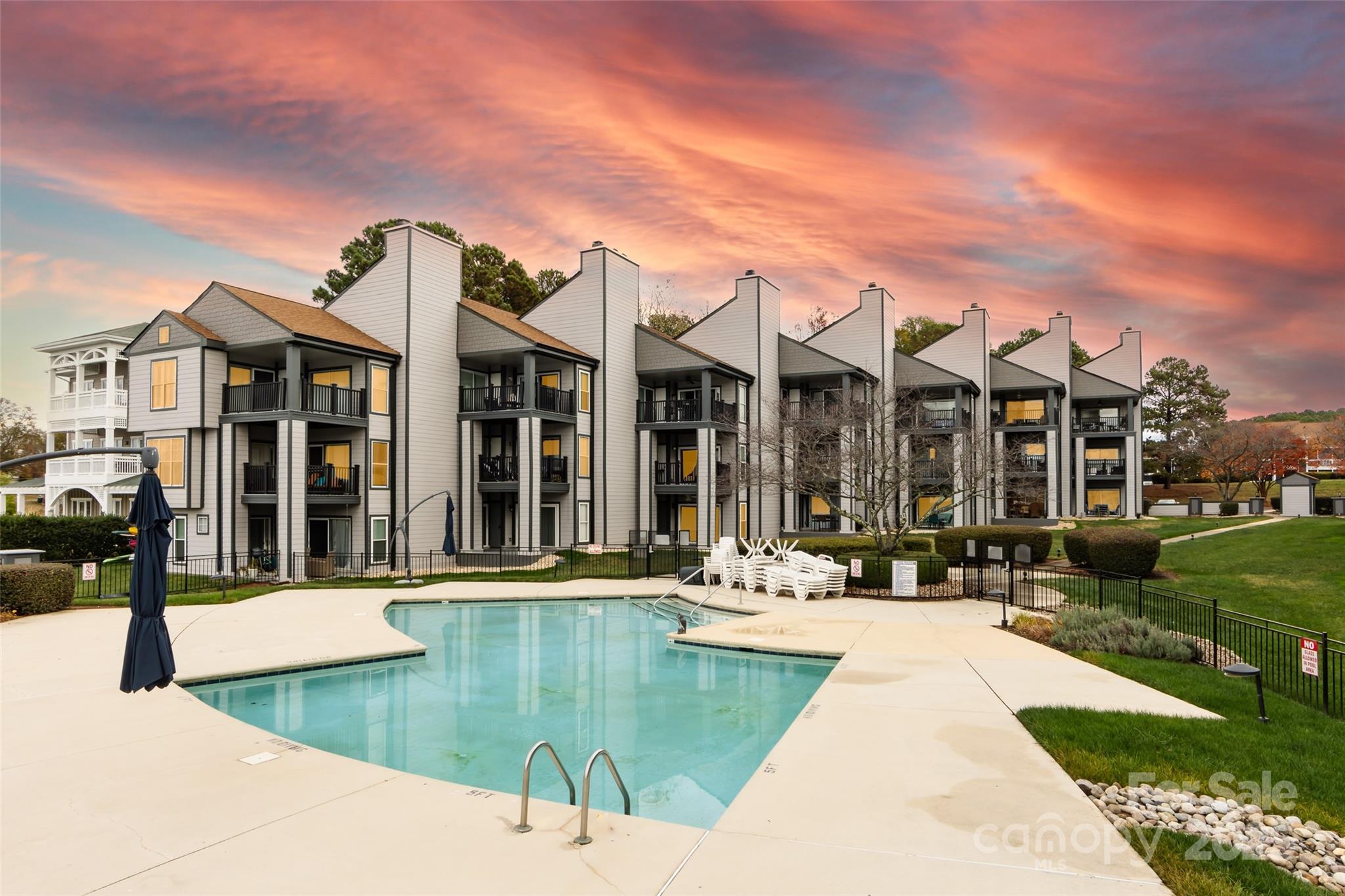 18861 Vineyard Point Lane