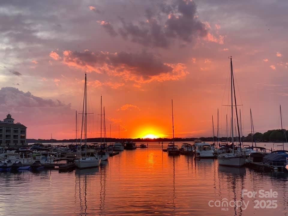 18861 Vineyard Point Lane