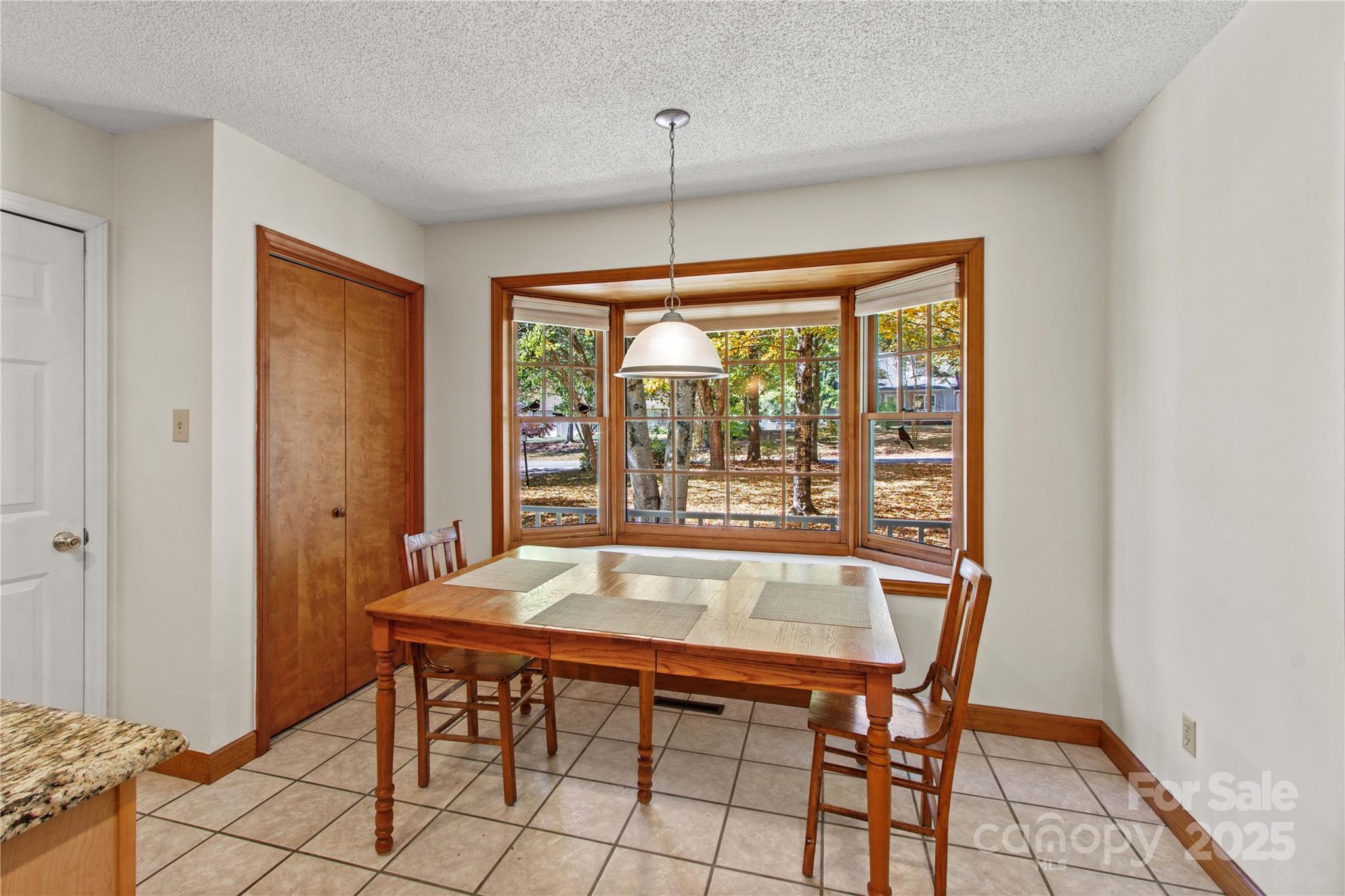 864 Hunter Drive