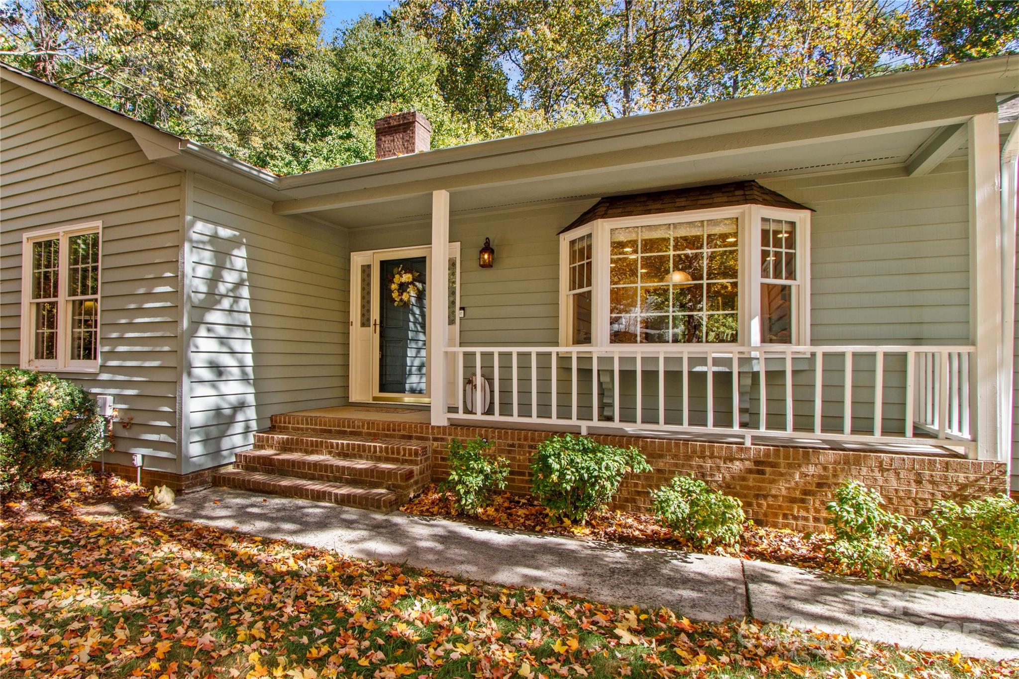 864 Hunter Drive