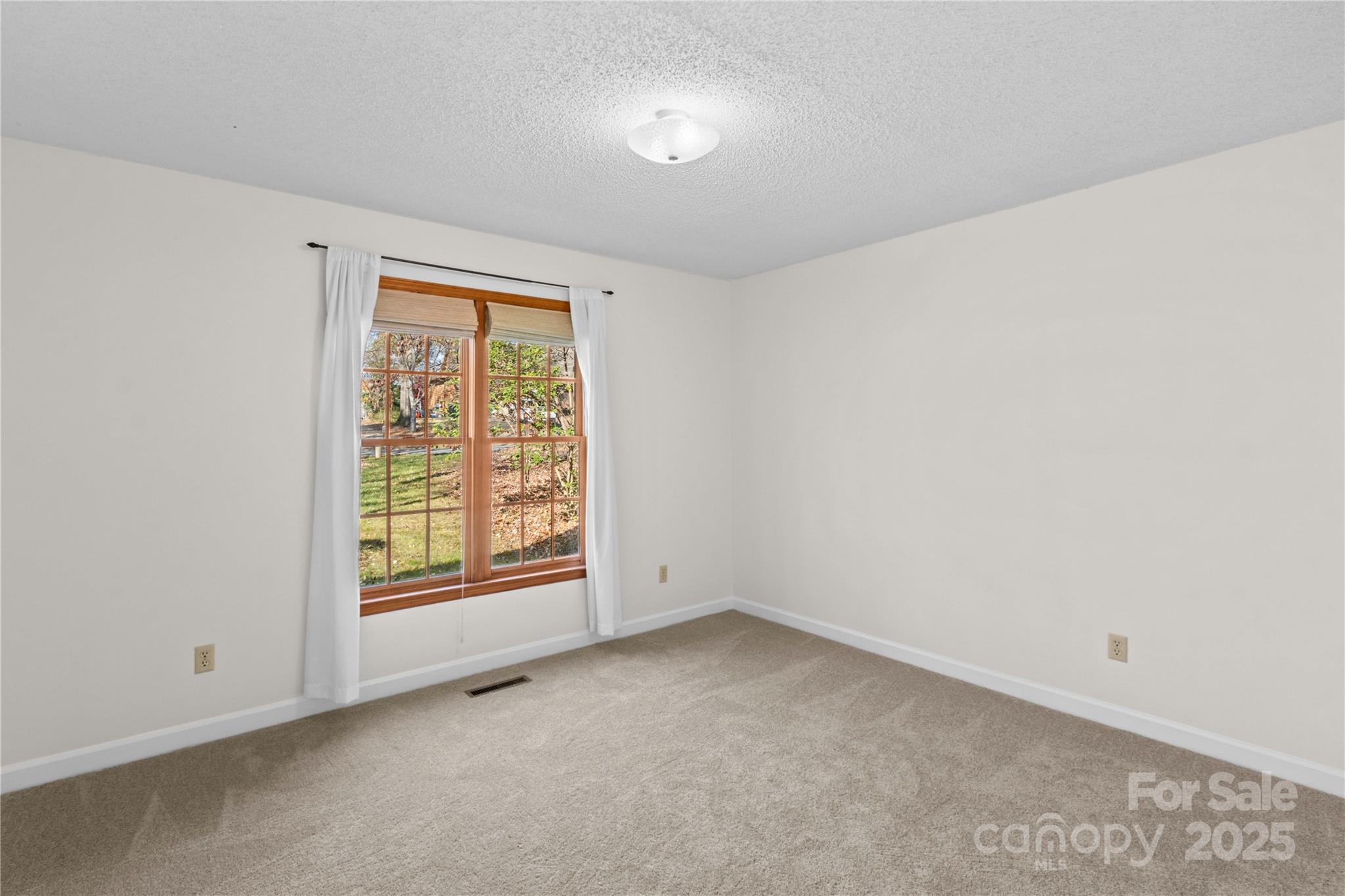 864 Hunter Drive