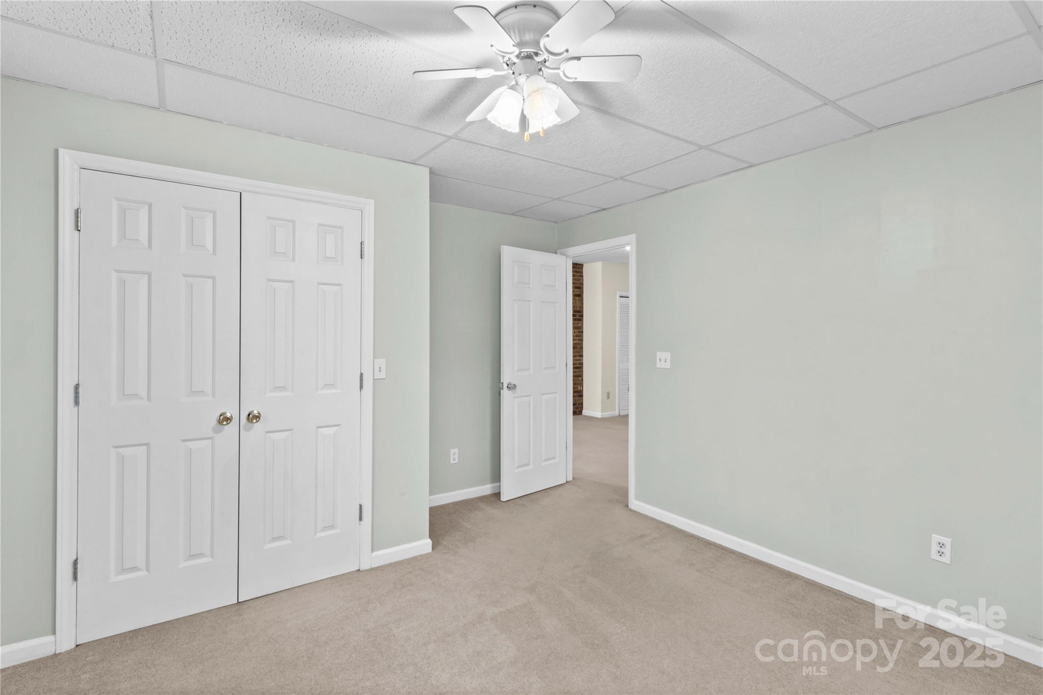 864 Hunter Drive