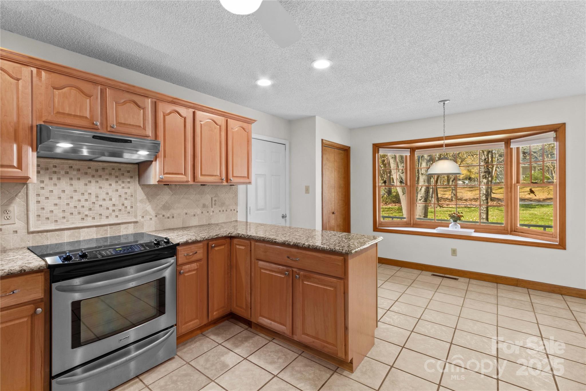 864 Hunter Drive