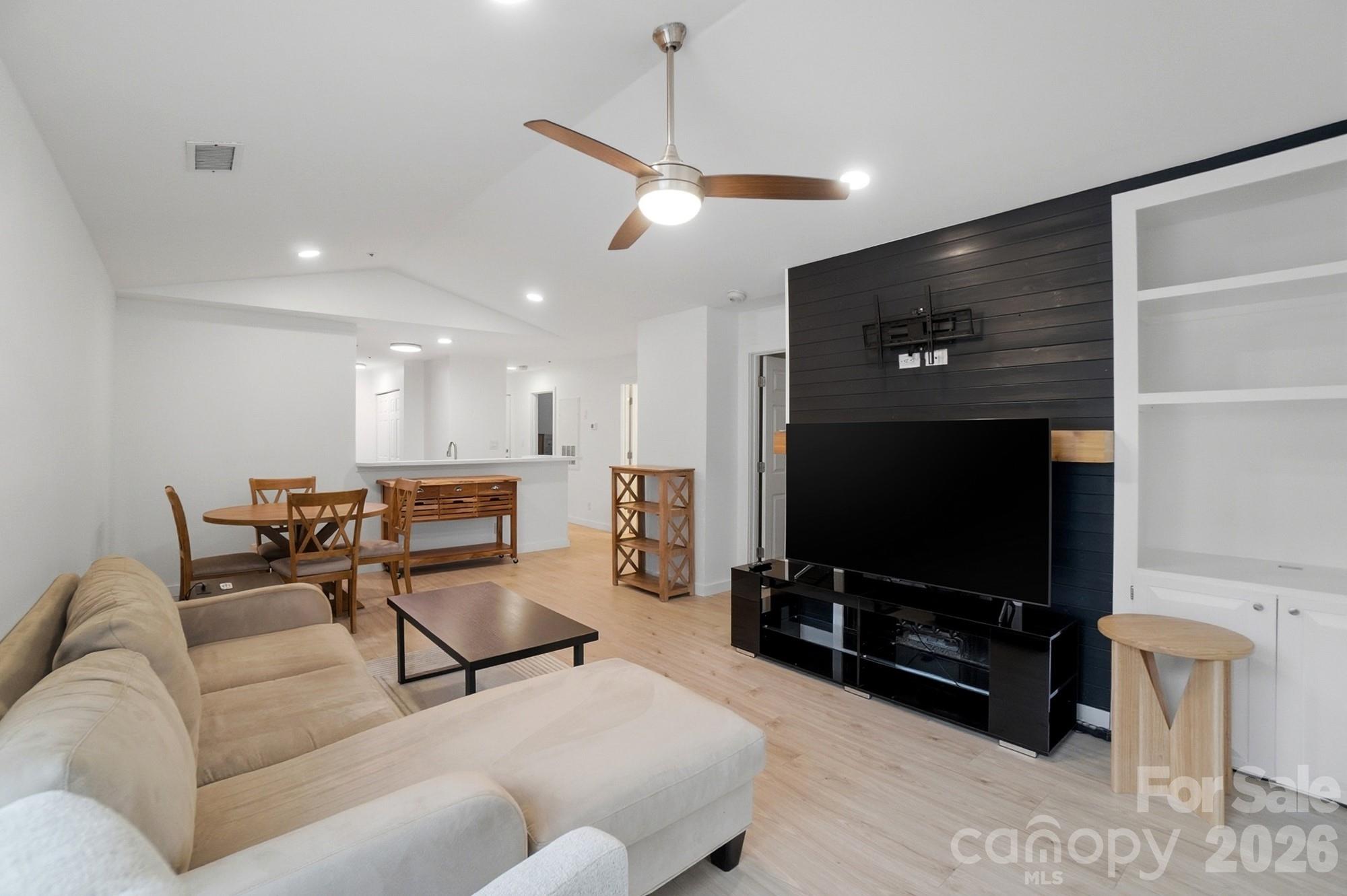 753 Southwest Drive